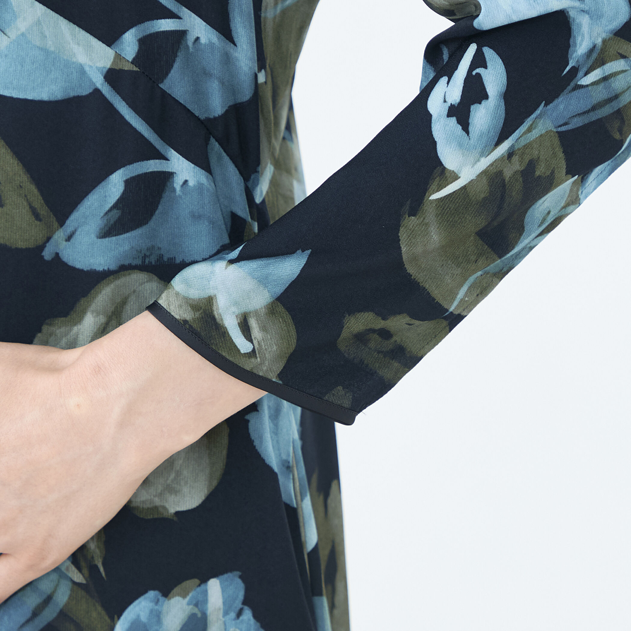 ミラージュフルールプリント バックタックワンピース