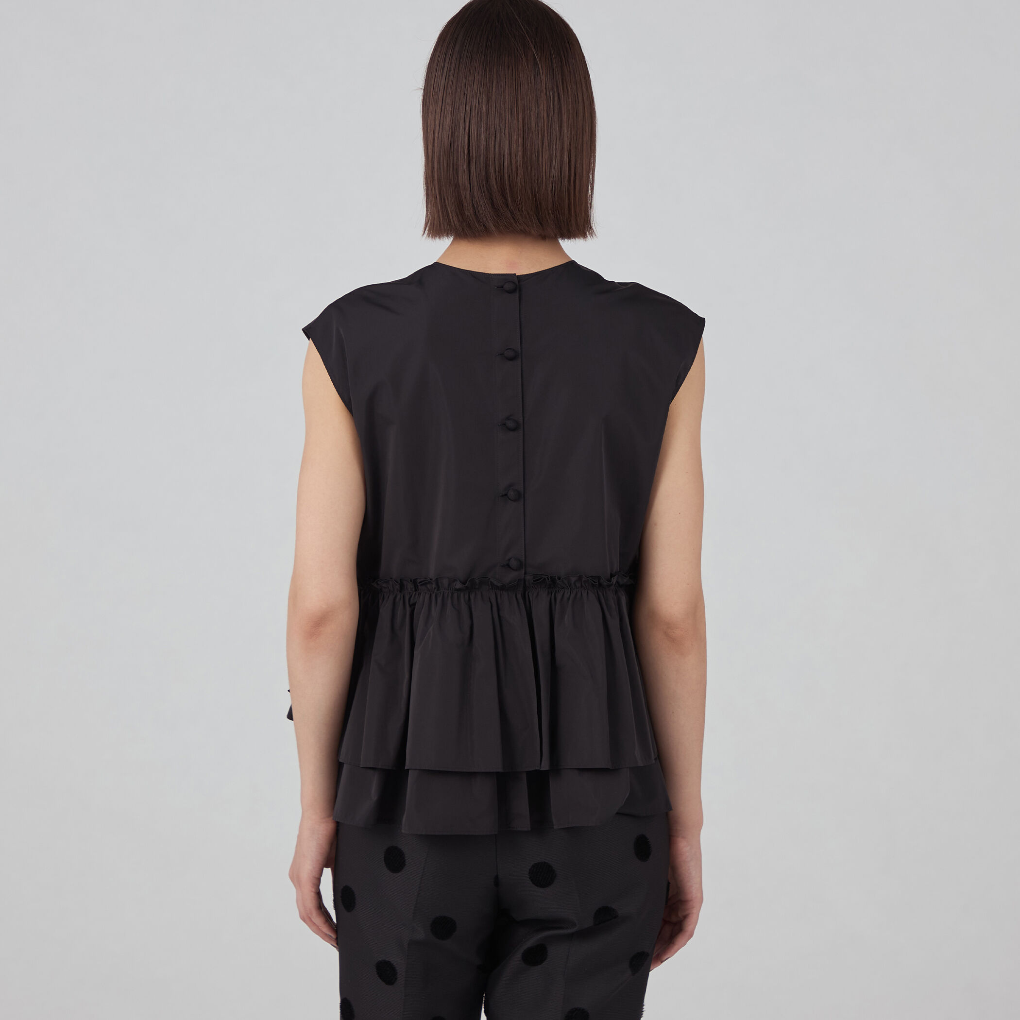 item2455a0aa381c11ef9eba0242ac
