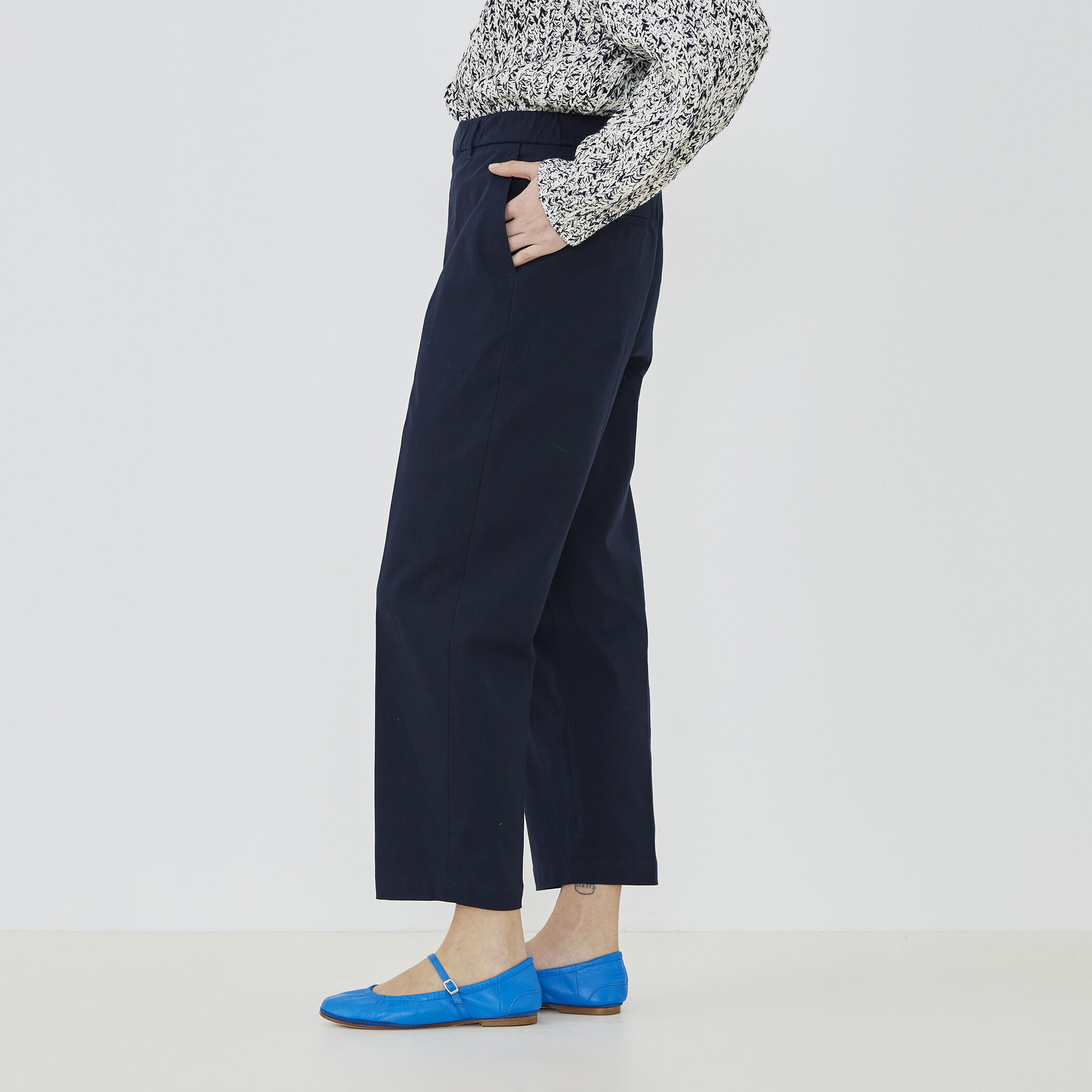 コットンオックスストレッチ スリムパンツ｜トゥモローランド 公式サイト