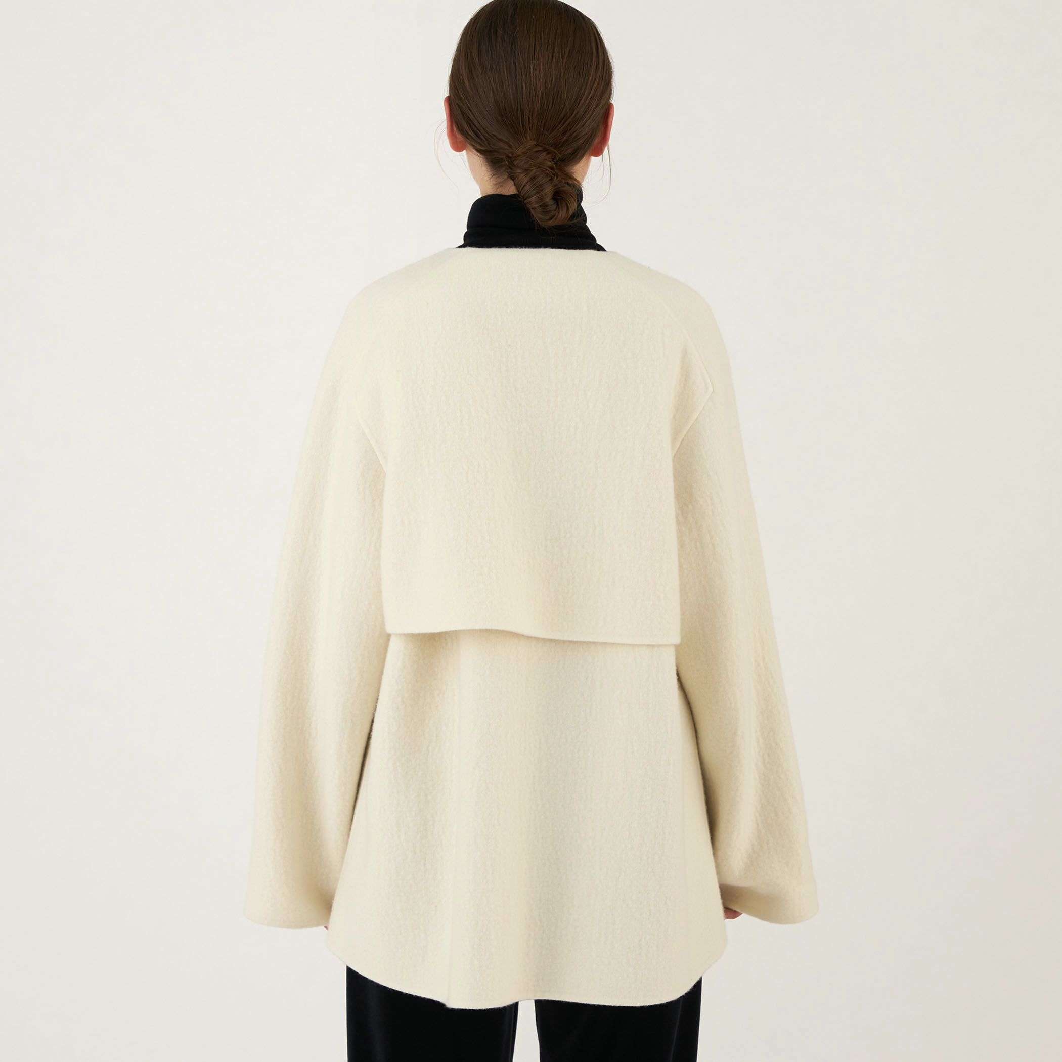 ギャルリーヴィー　コットンウールギャバジン カラーレスショートコート ギャルリーヴィー コットンウールギャバジン カラーレスショート