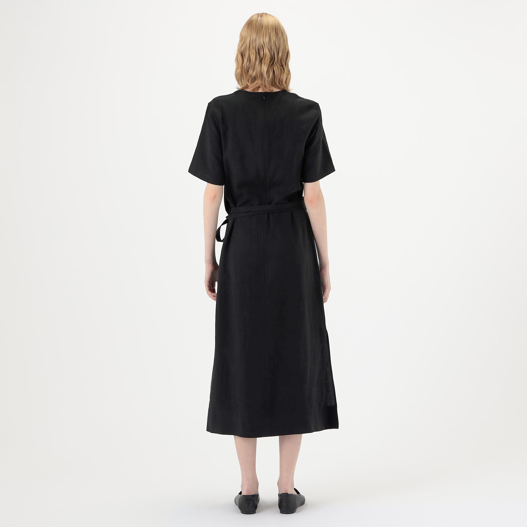 TOTEME タイウエストドレス｜トゥモローランド 公式通販