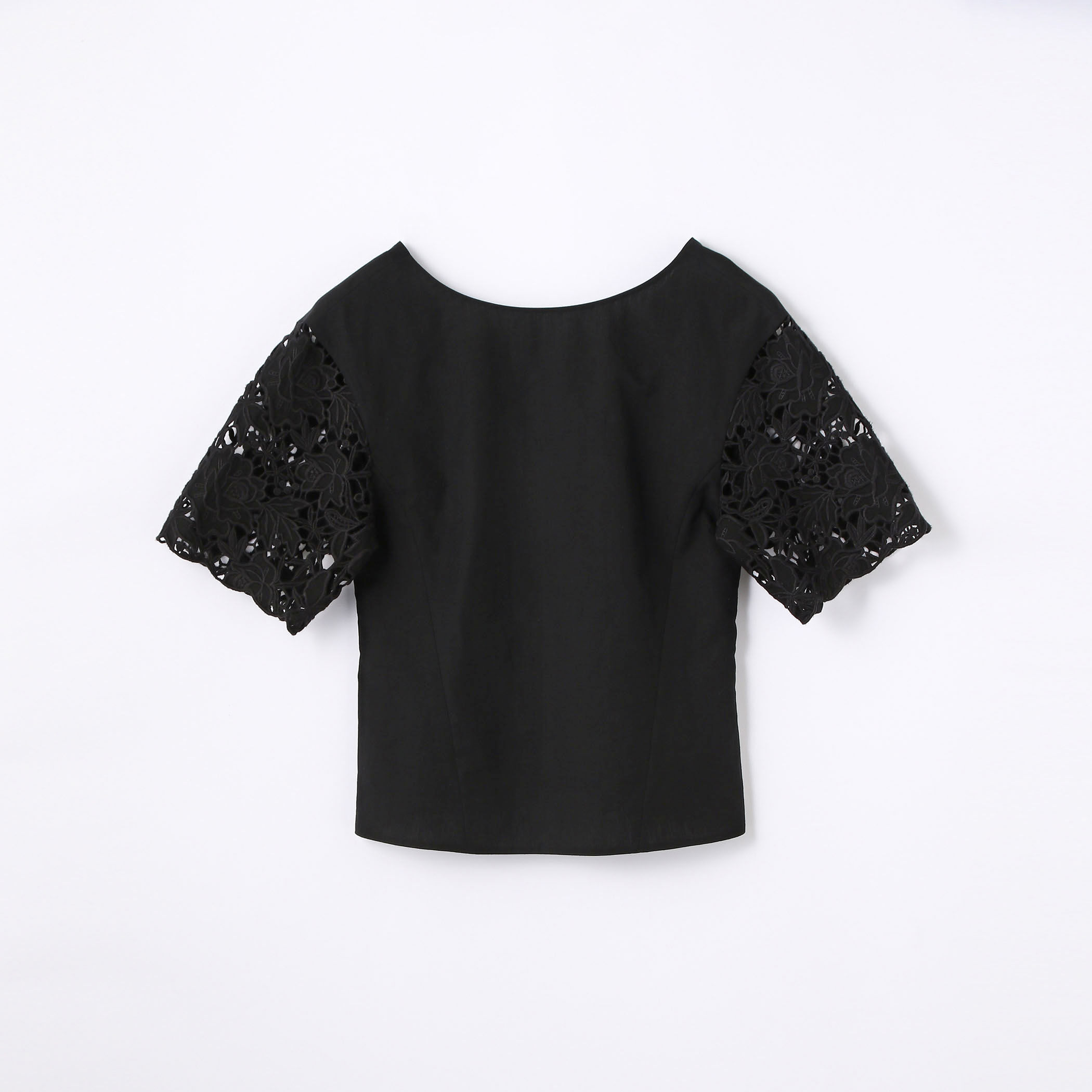 セール 30%OFF】カットワークレースジャージー パフスリーブプル