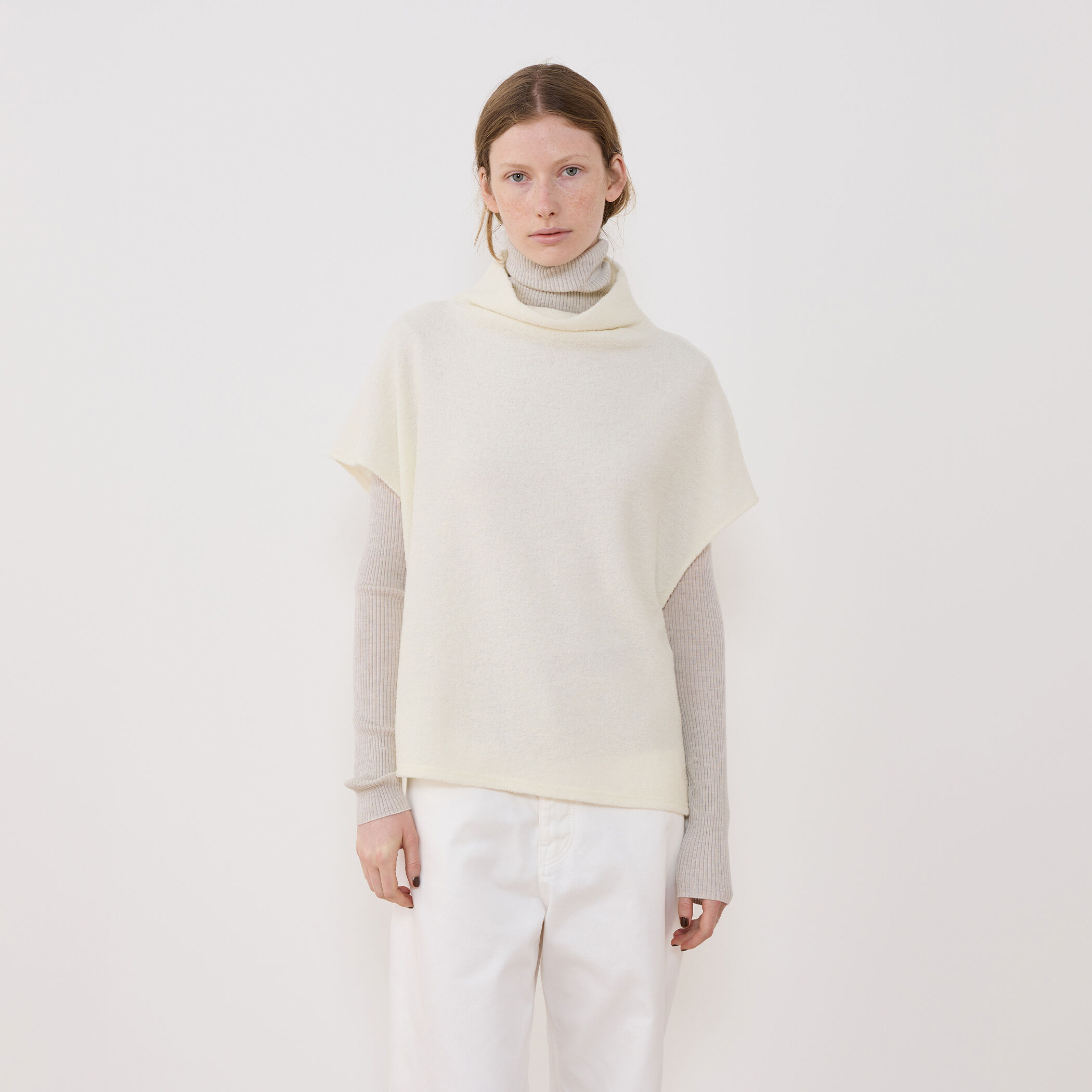 ファインブークレー ミドルネックベスト｜トゥモローランド 公式通販