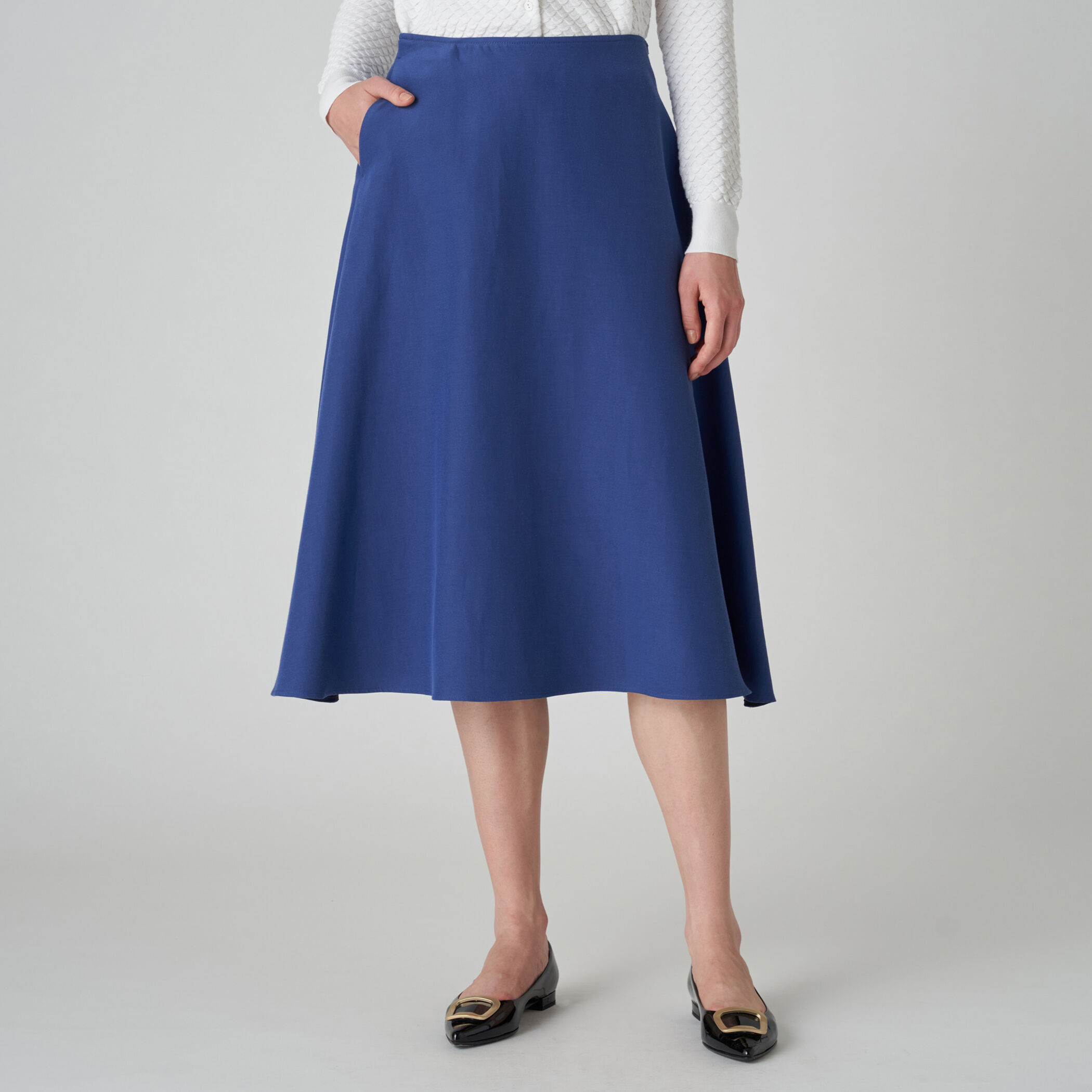 TOMORROWLAND ダークネイビーフレアスカート　36 TOMORROWLAND ダークネイビーフレアスカート 36