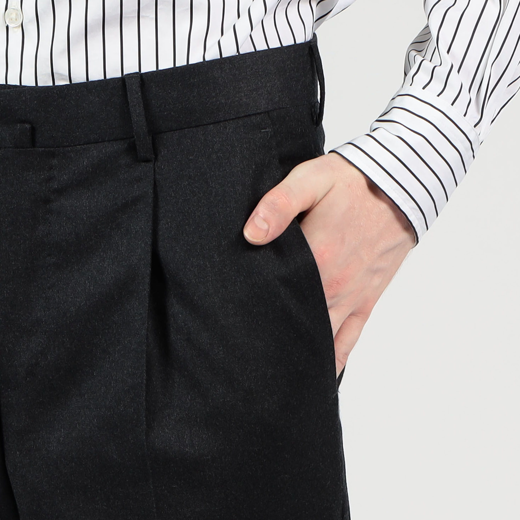PT TORINO Gentleman Fit ウール 1プリーツスリムスラックス