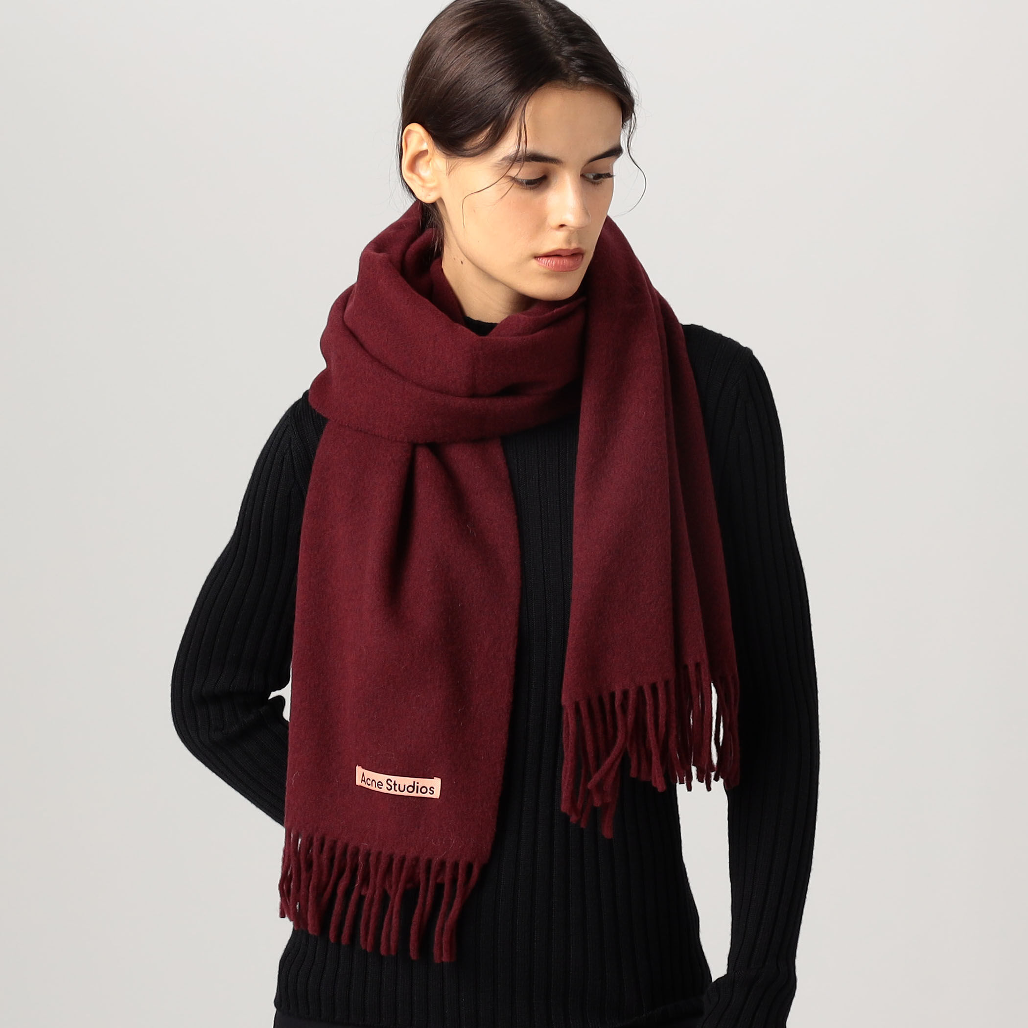 acne studious アグネストゥディオス　マフラー　ワイン レッド（赤）系 Acne Studios(アクネストゥディオス) マフラー(メンズ