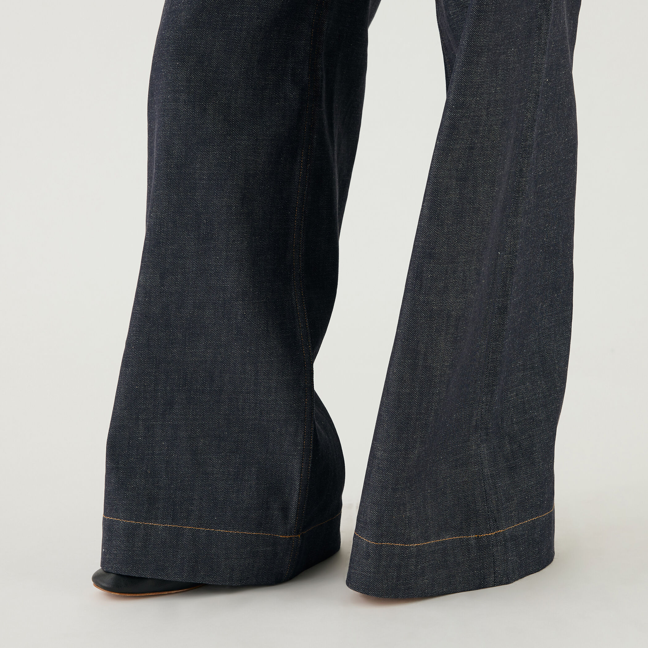 リジットデニム ワイドイージーパンツ｜トゥモローランド 公式通販