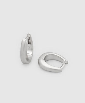 【別注】TOM WOOD×TOMORROWLAND Liz Huggies Satin ピアス