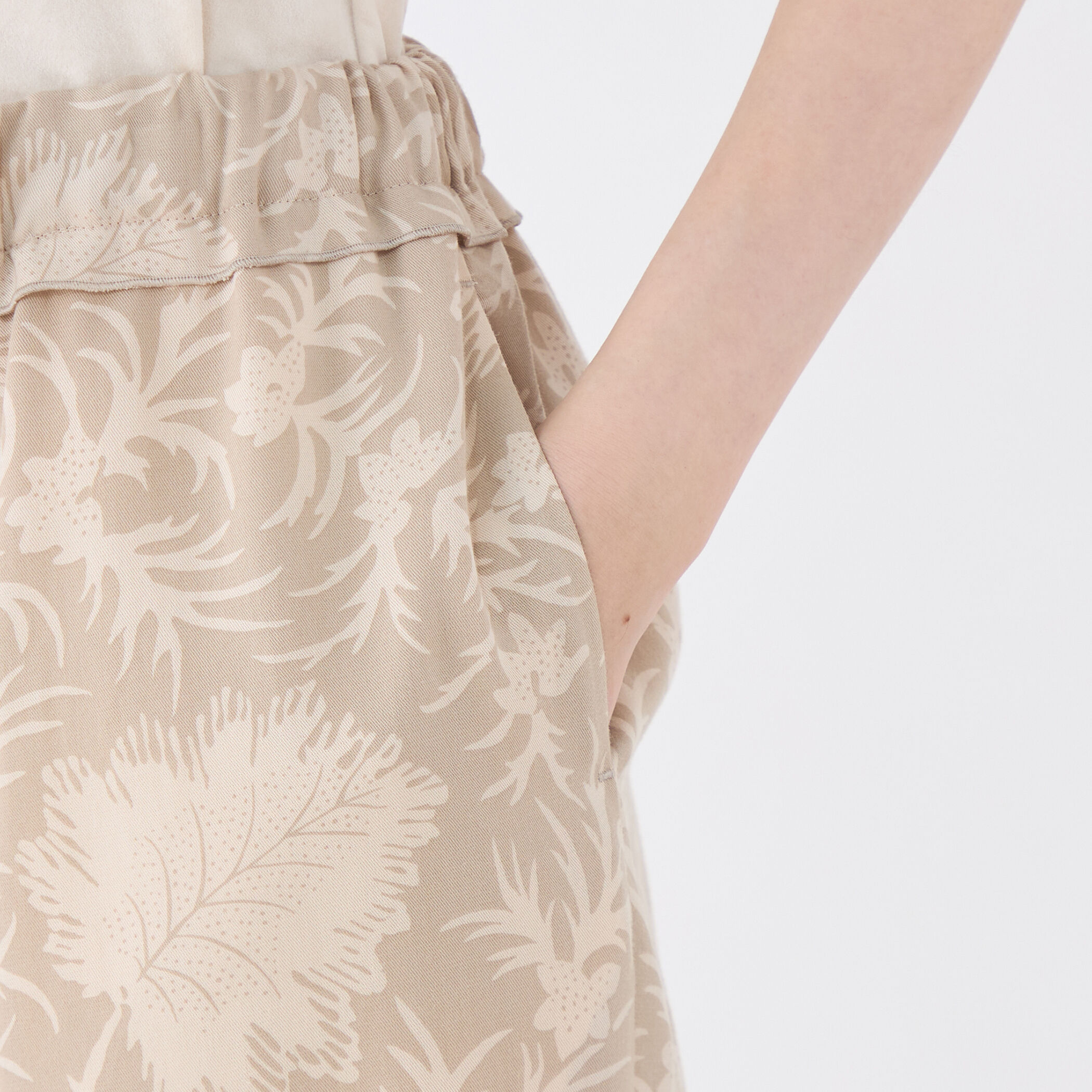 レーヨンツイルプリント イージーストレートパンツ