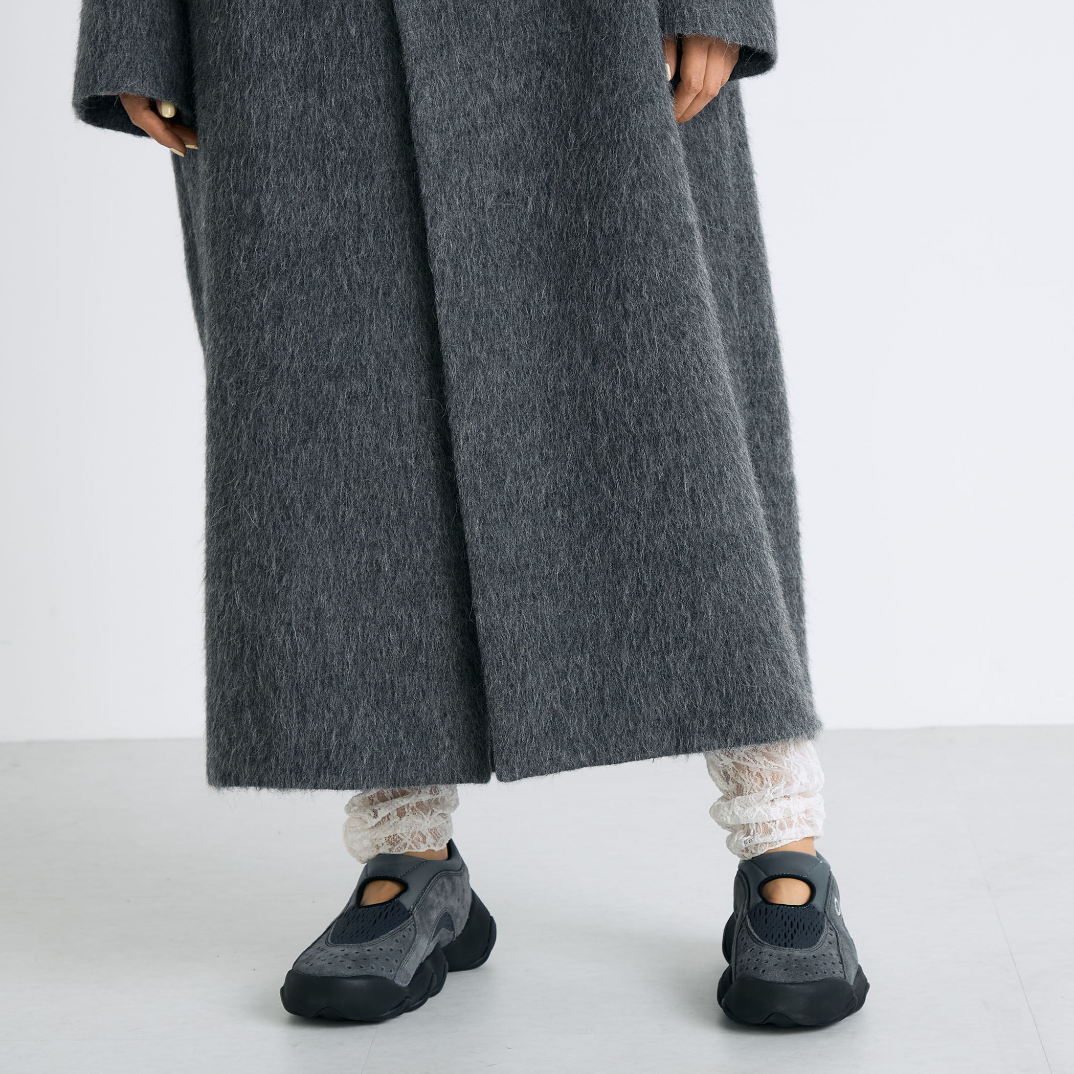 アルパカシャギー チェスターコート｜トゥモローランド 公式通販