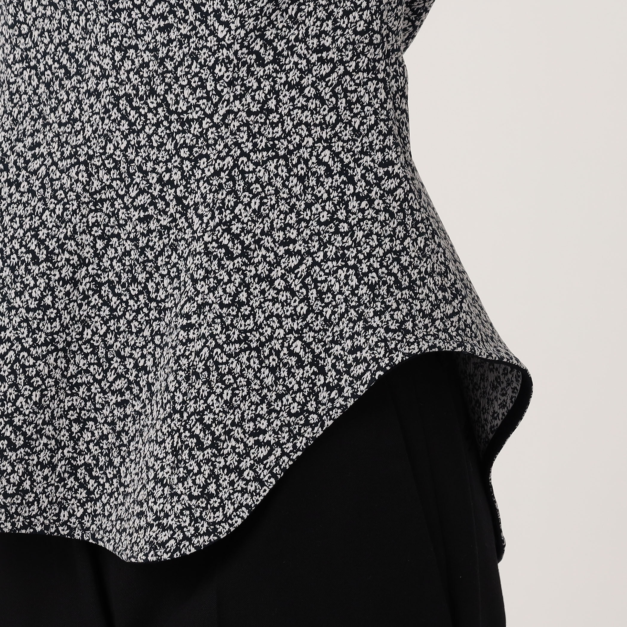 Mame Kurogouchi Micro Floral Jacquard Top｜トゥモローランド