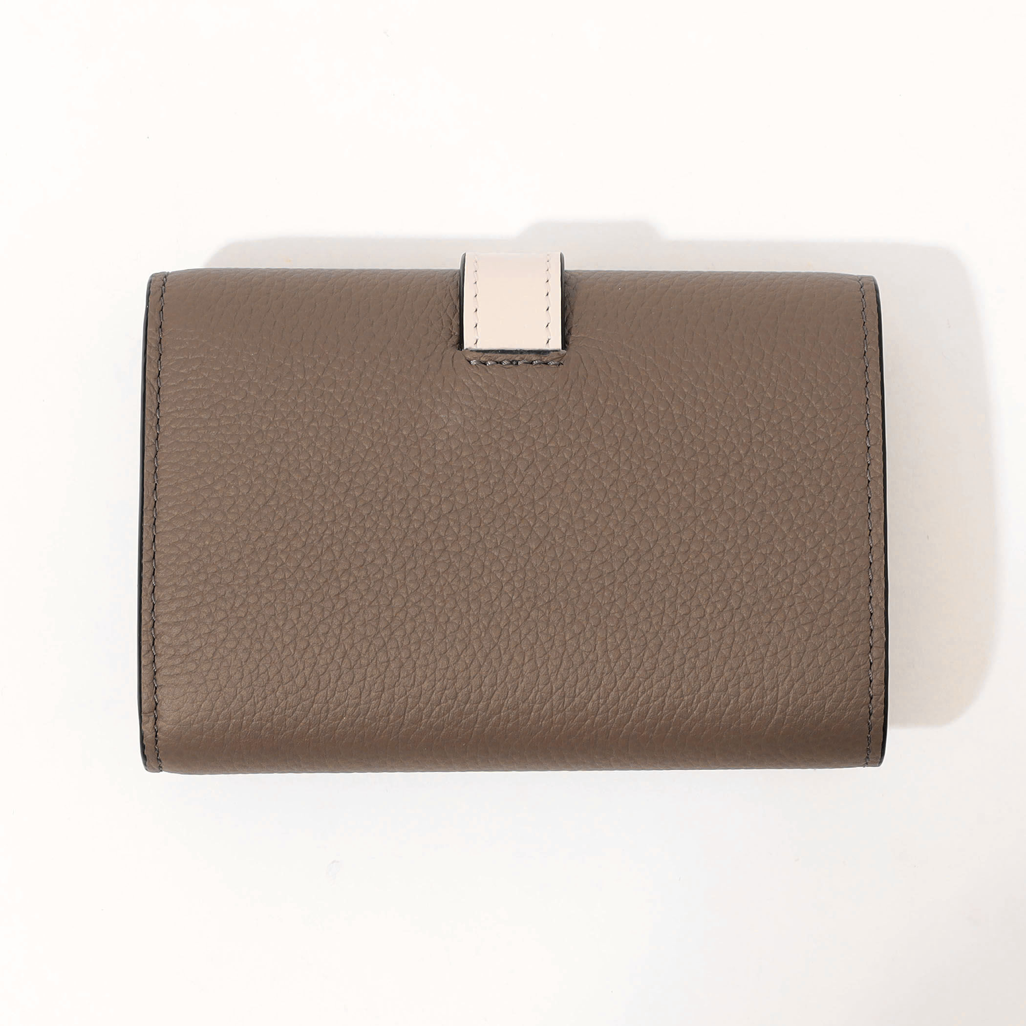 【LOEWE】★スモールバーティカルウォレット LOEWE バーティカルウォレット スモール|トゥモローランド 公式通販