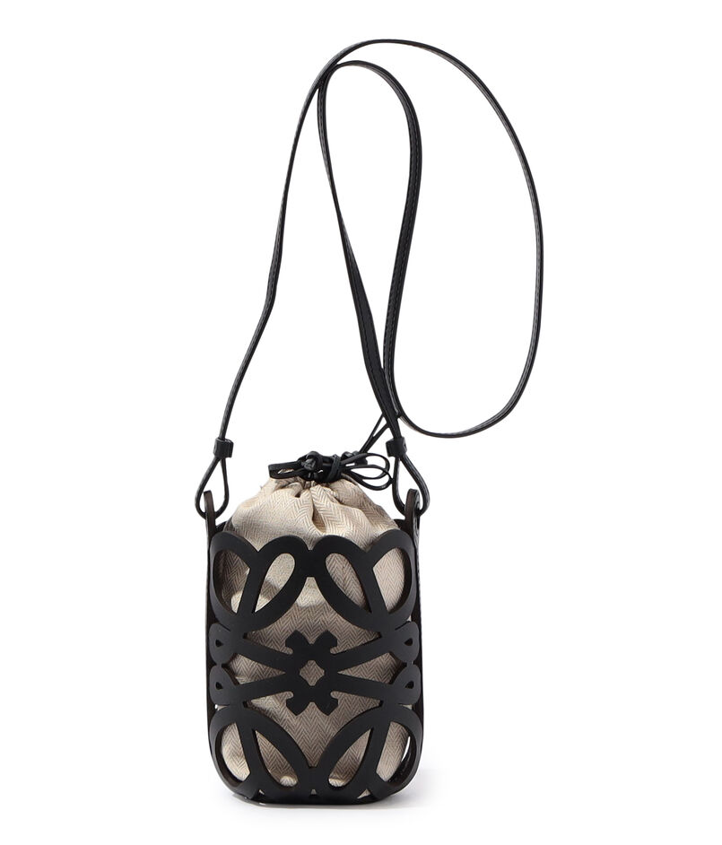 LOEWE アナグラムカットアウトショルダーバッグ