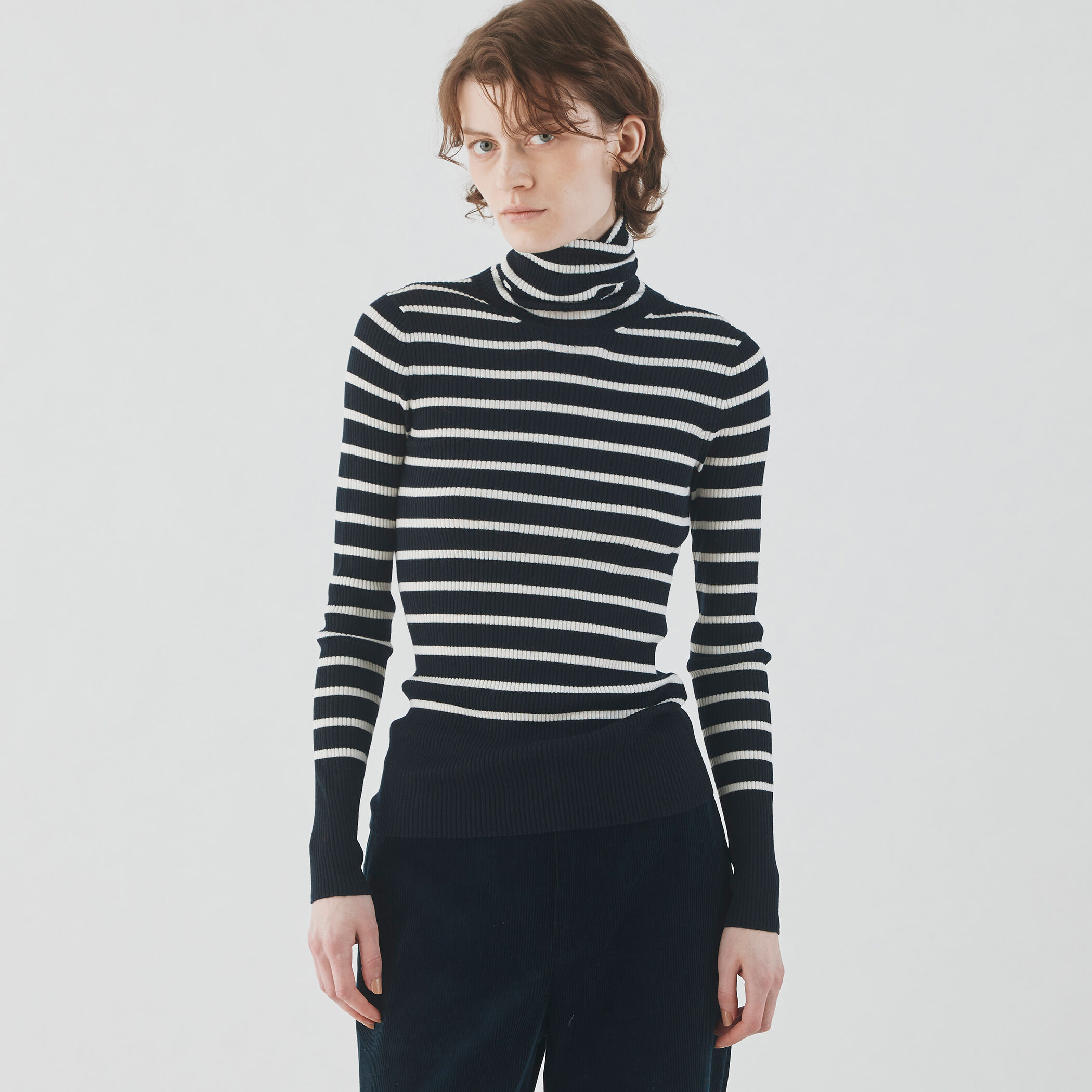 プルミエールウールリブ タートルネックプルオーバー