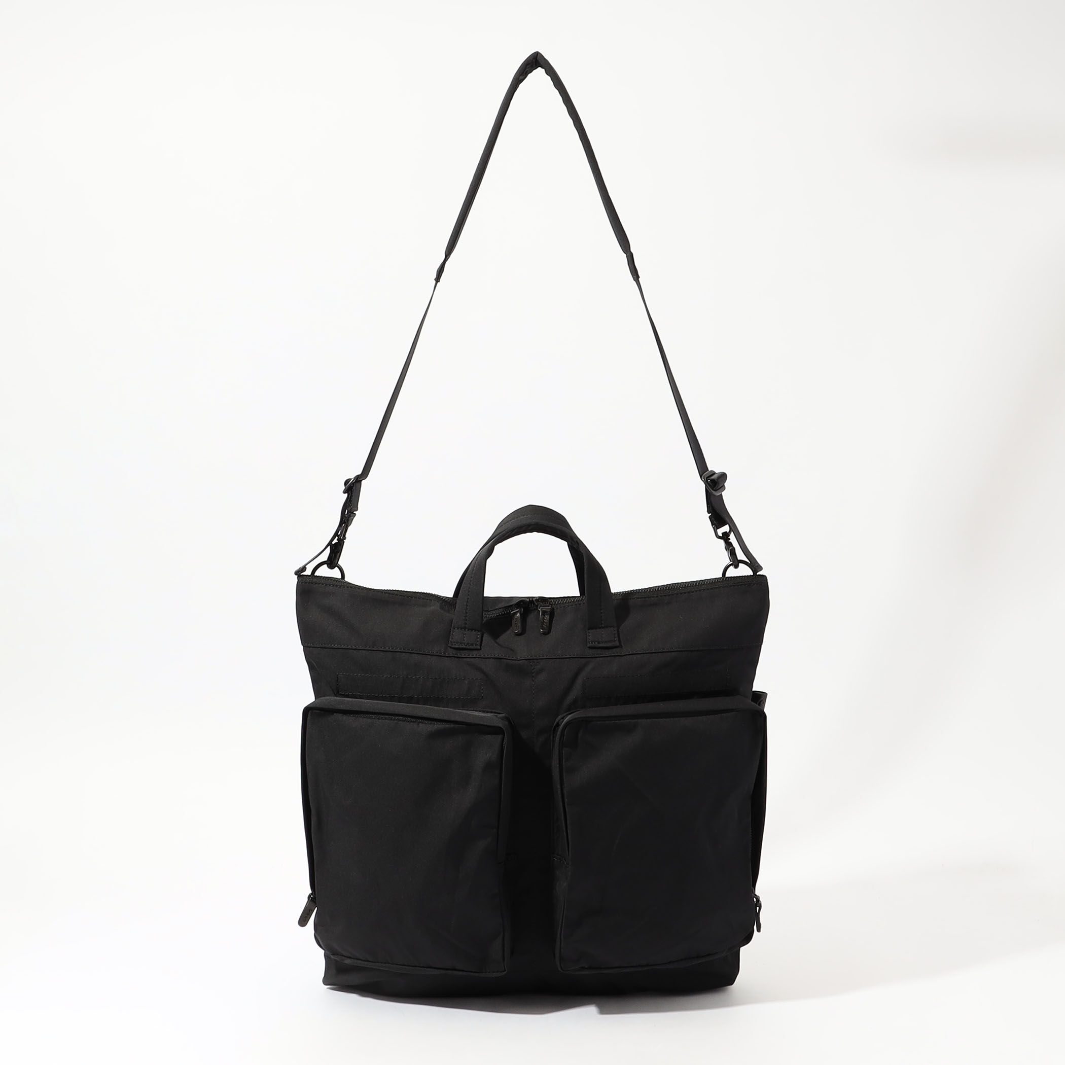 AMIACALVA Gabardine helmetbag ヘルメットバッグ｜トゥモローランド 公式通販