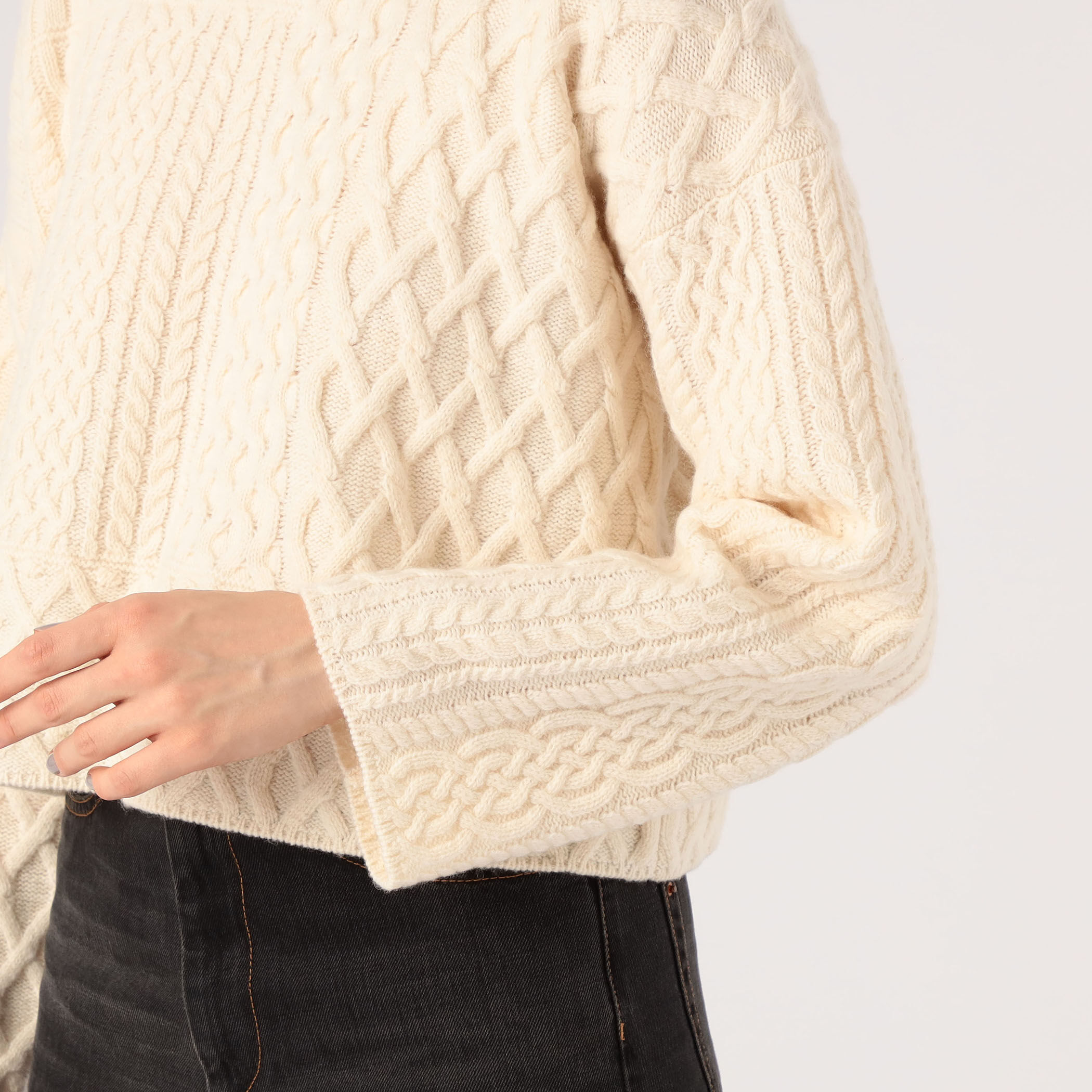 未使用品 マカフィー MACPHEE トゥモローランド 23AW ウールパターンニット ショートプルオーバー セーター 長袖 S 白 レディース ウールパターンニット ショートプルオーバー｜トゥモローランド
