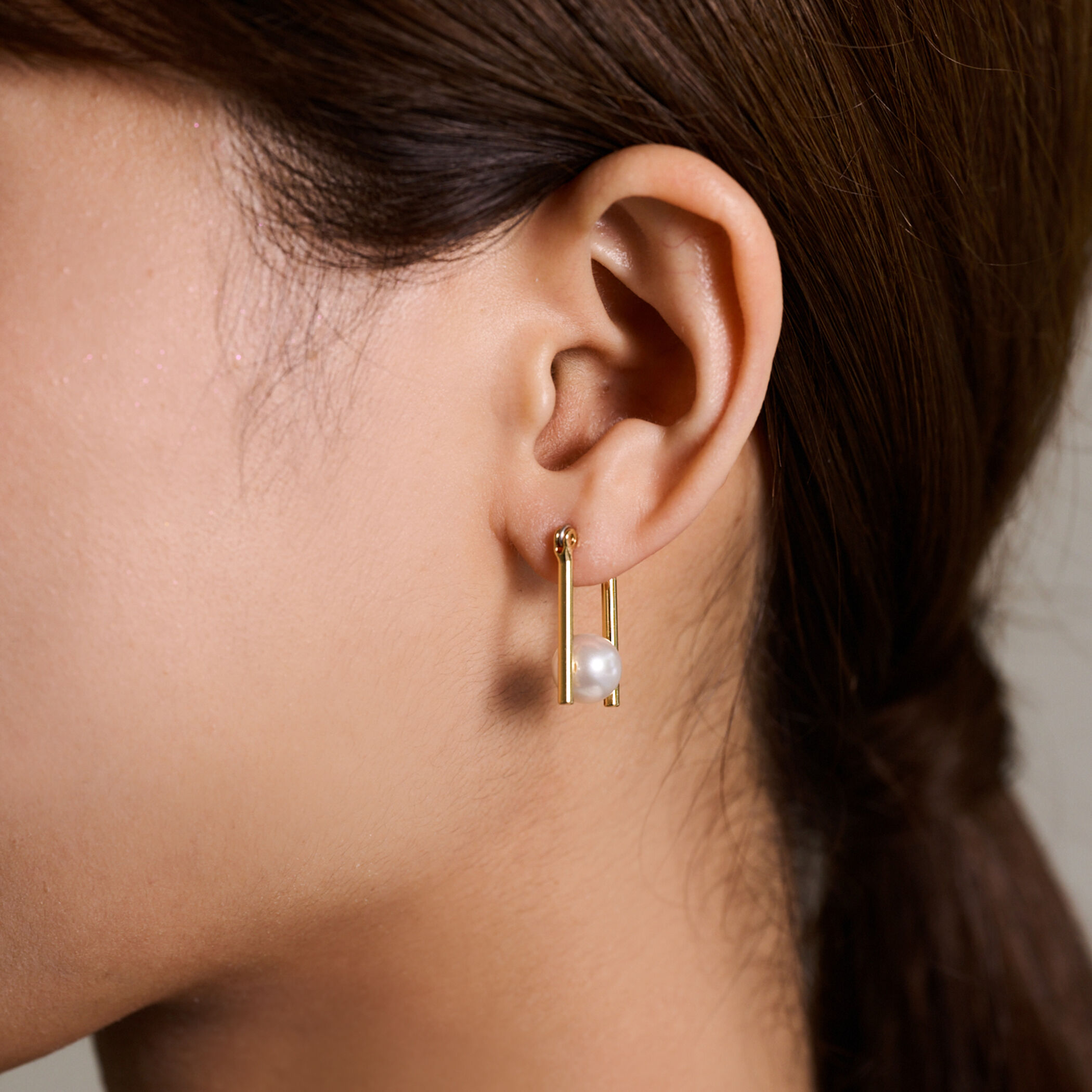 別注】januka パールコンビピアス｜トゥモローランド 公式サイト