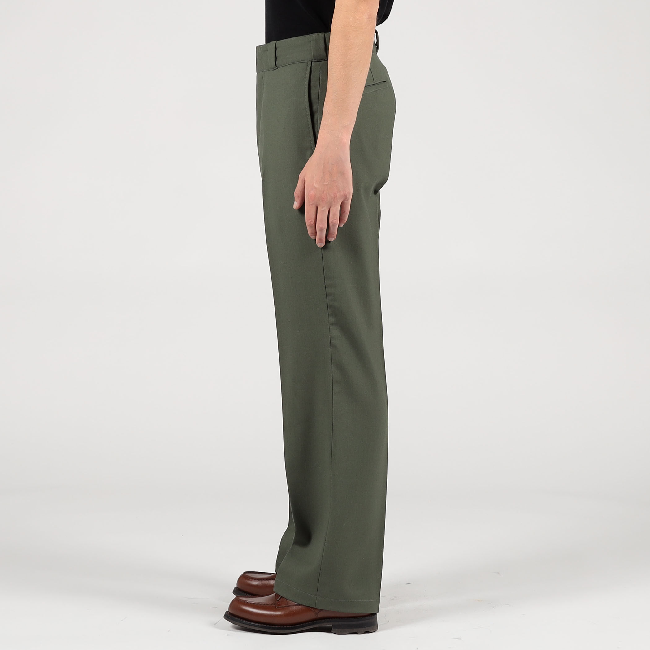 別注】Dickies トロピカルウール スラックス｜トゥモローランド 公式サイト