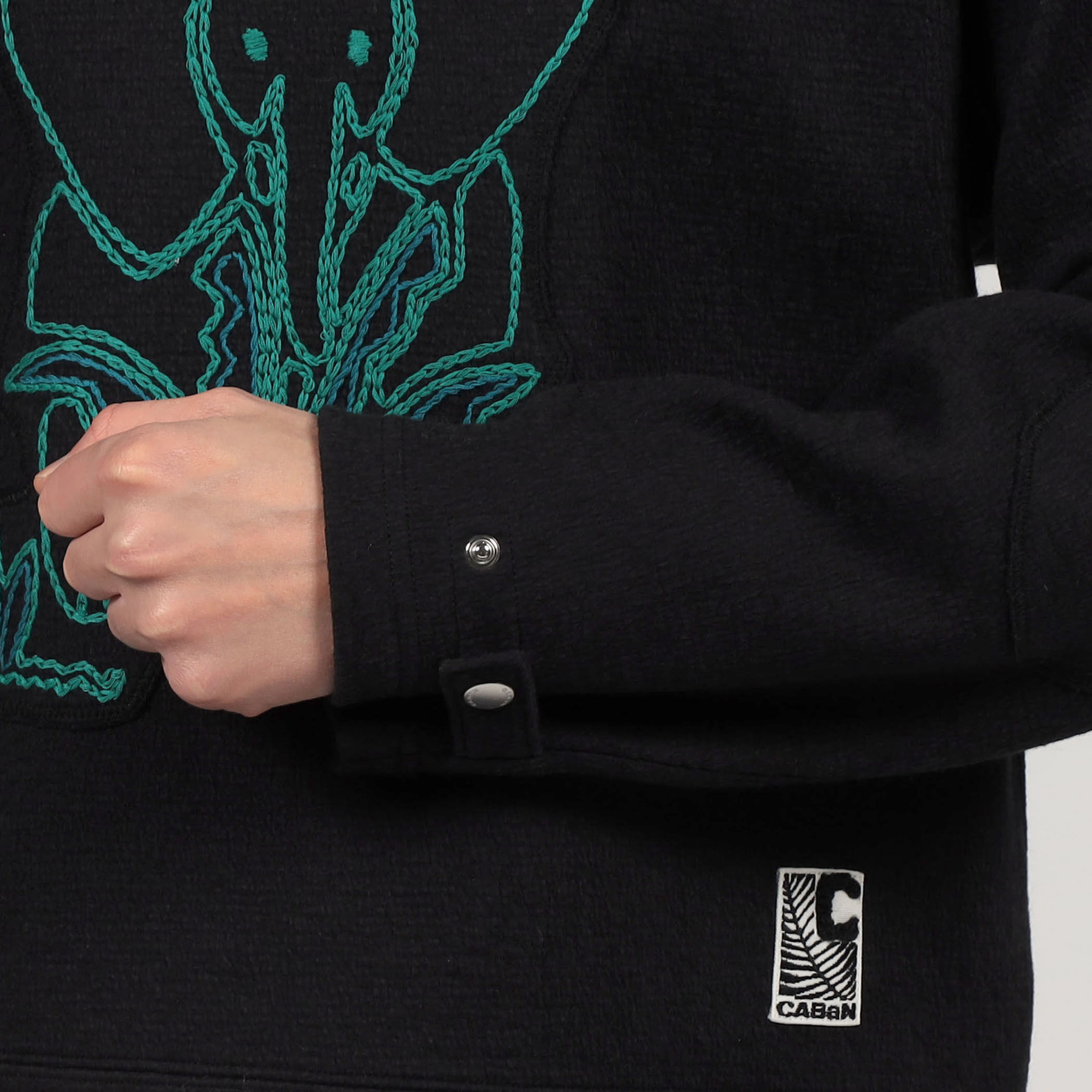 CABaN ウールコットンダブルフェイス エンブロイダリープルオーバー