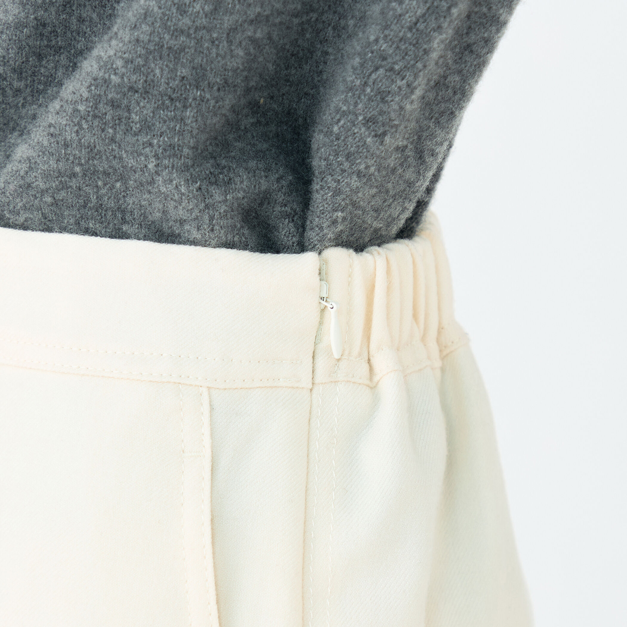 ミリングツイル セミワイドパンツ｜トゥモローランド 公式通販