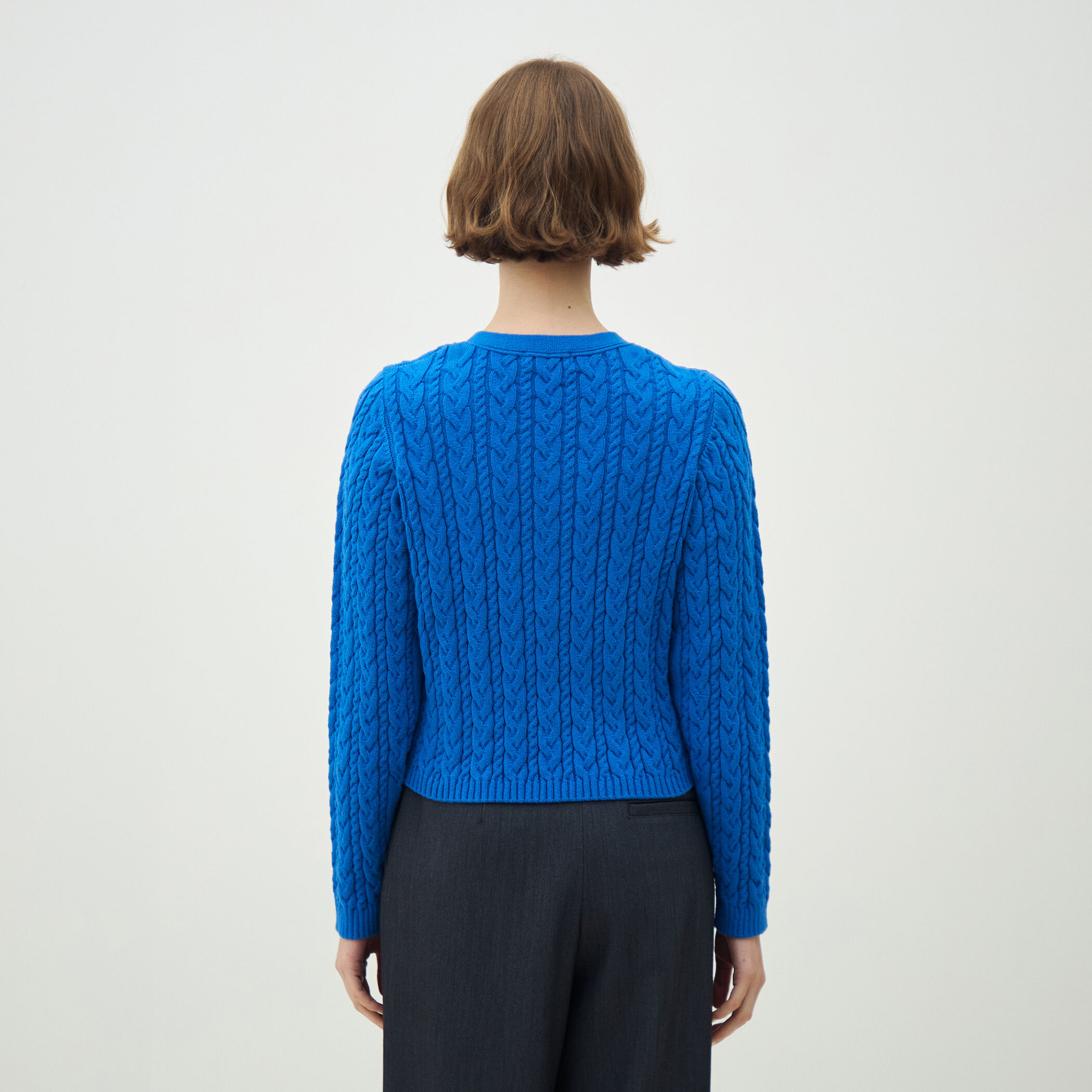 ハイブリットコットンケーブル Vネックプルオーバー｜トゥモローランド