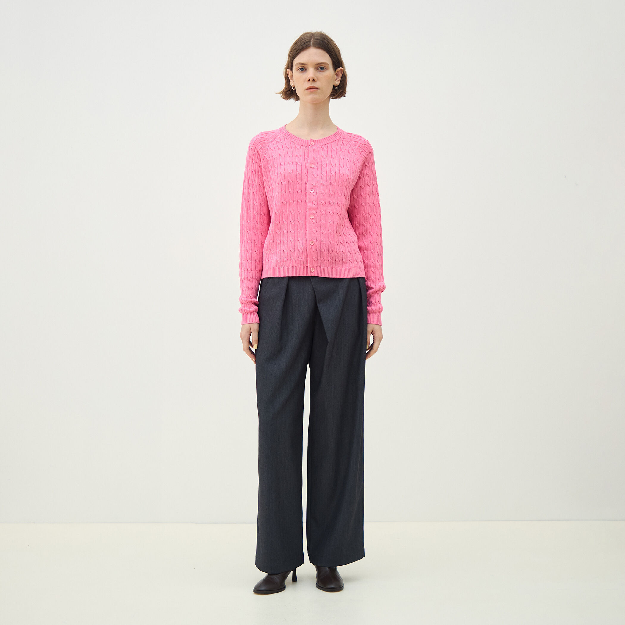 ギザケーブル クルーネックカーディガン｜トゥモローランド 公式通販