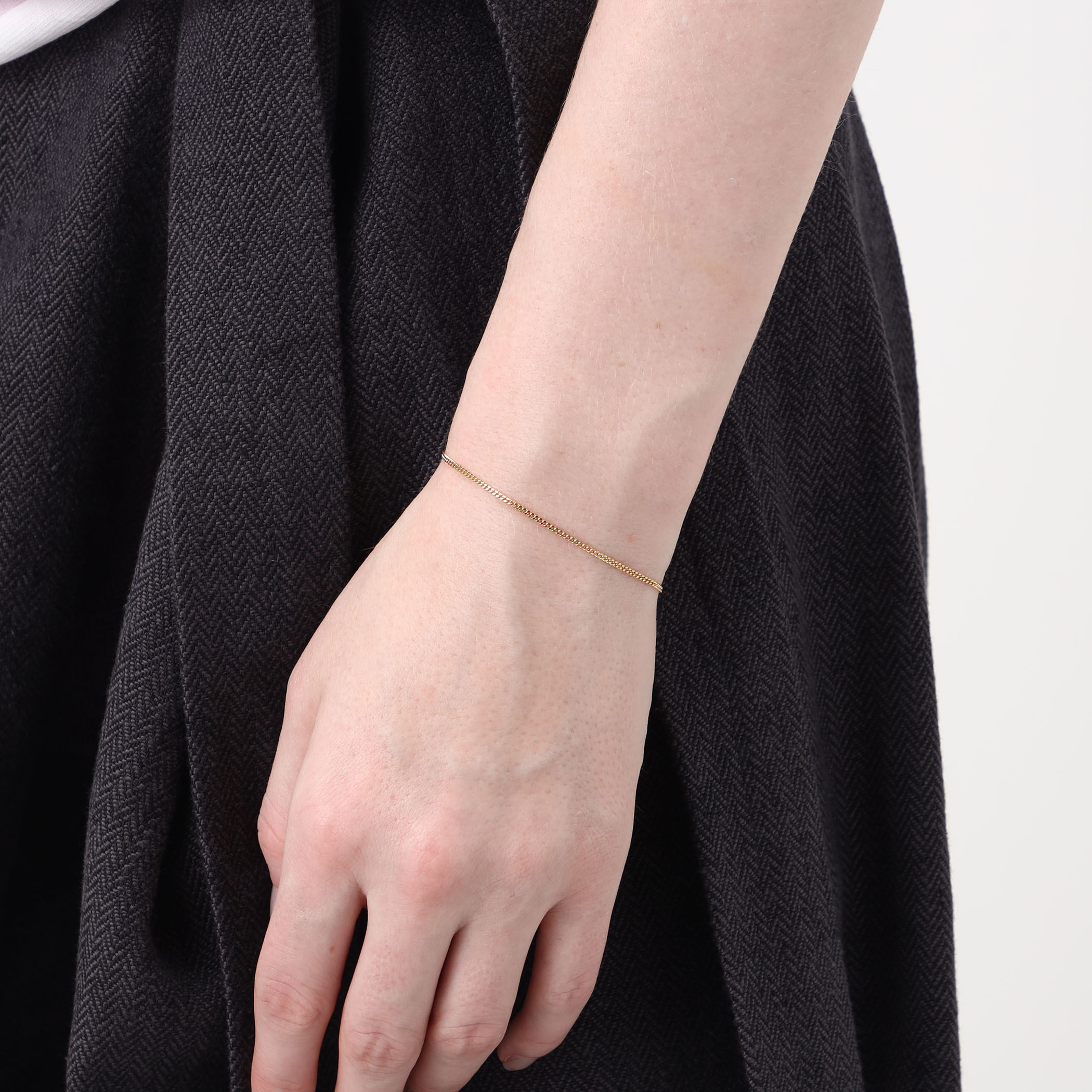 TENDER Co. テンダー バングル ブレスレット TOM WOOD Jil Bracelet Gold チェーンブレスレット｜トゥモローランド