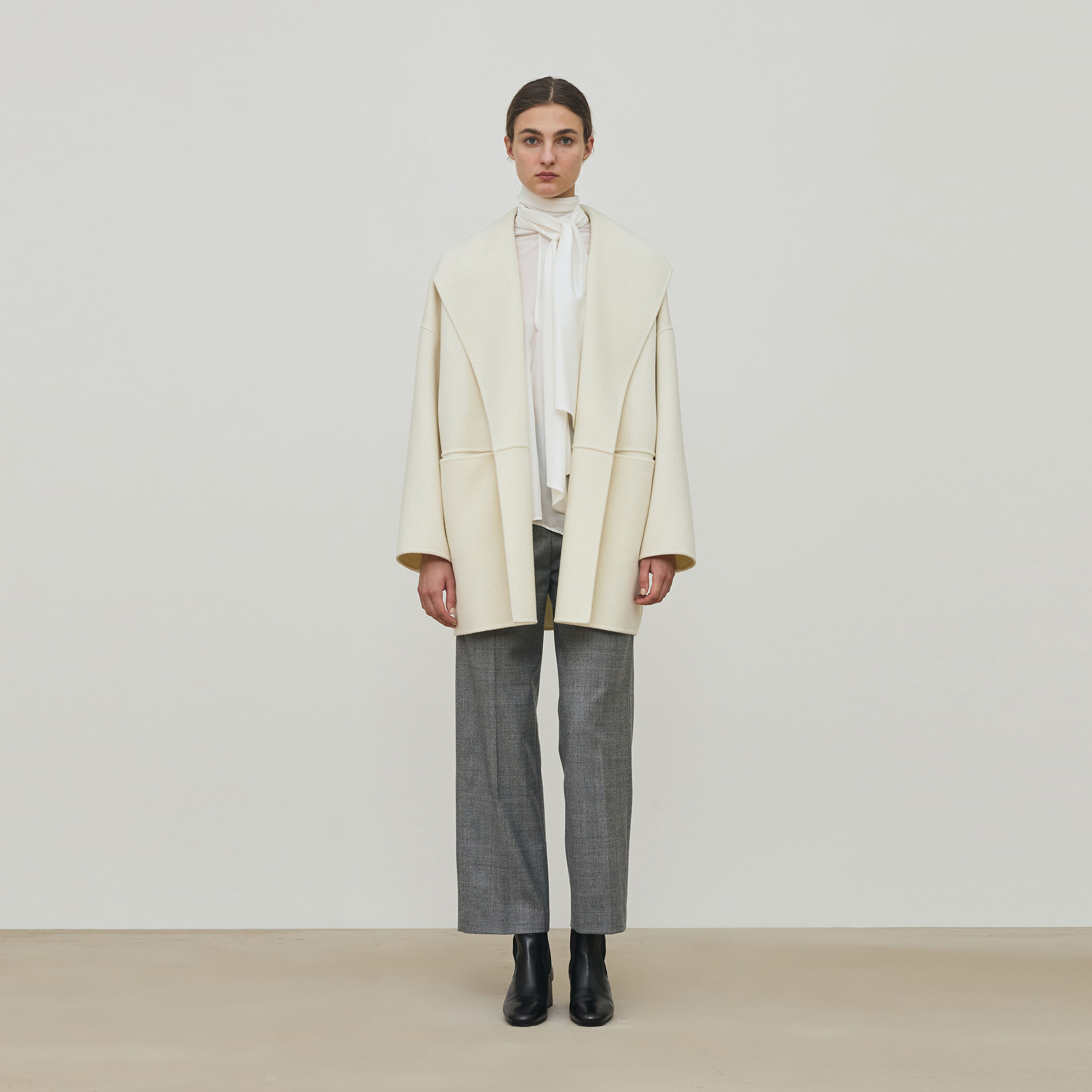 ダブルフェイスメルトンビーバー ウィングカラーコート