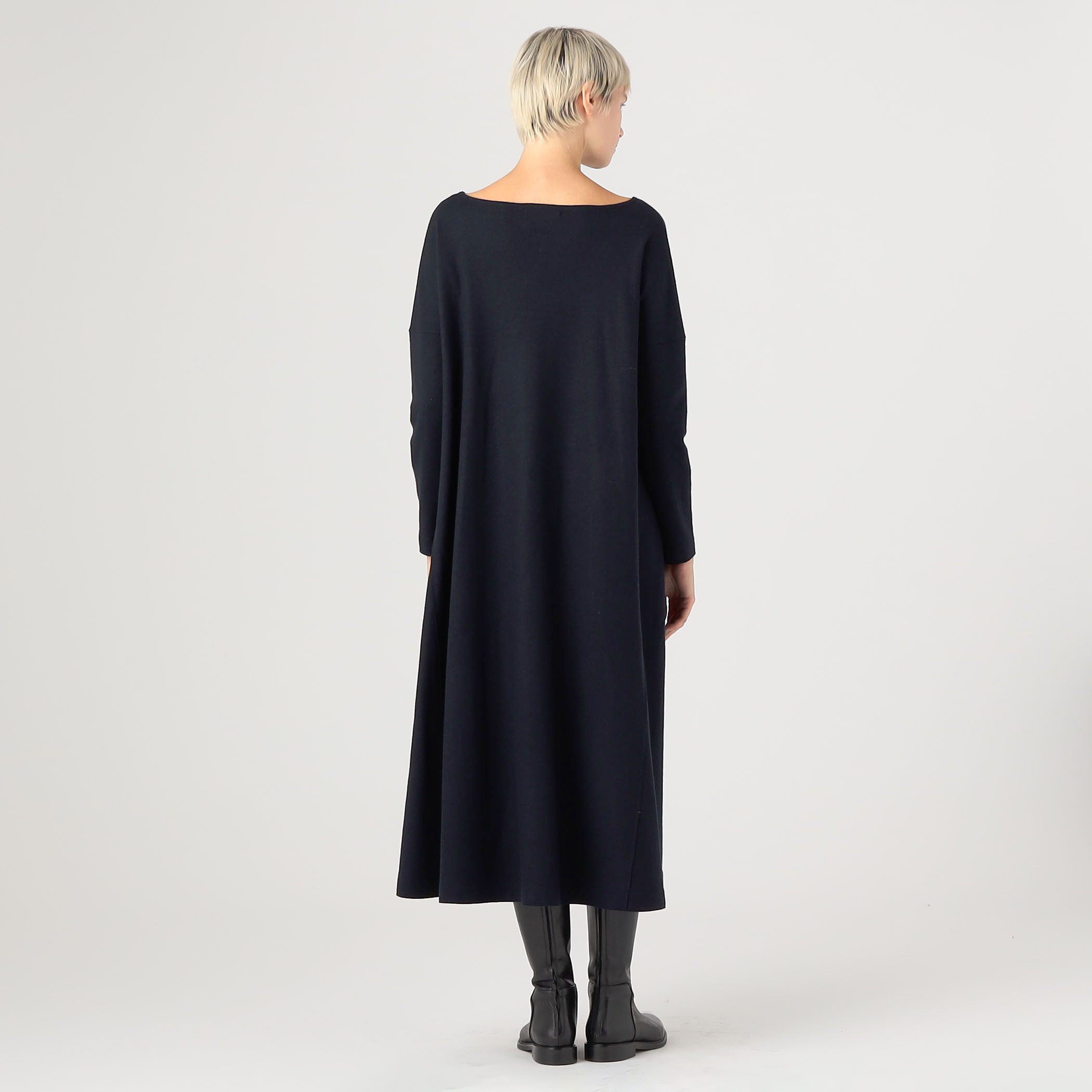 iteme244e6a0716c11efa44f0242ac