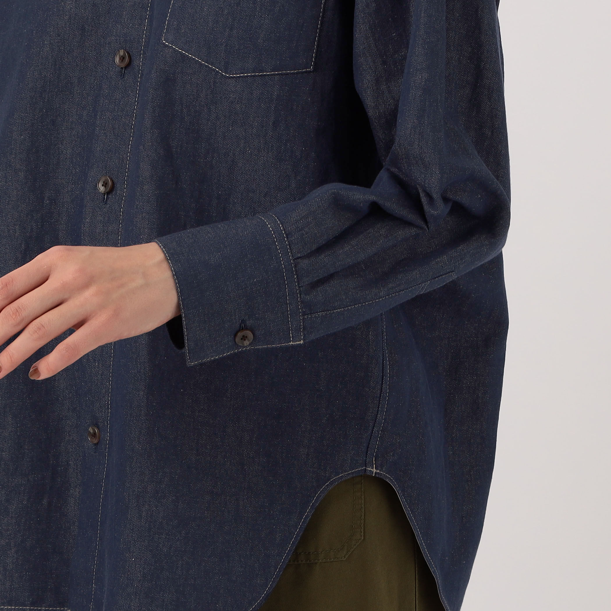 リアクティブデニム レギュラーシャツ｜トゥモローランド 公式通販