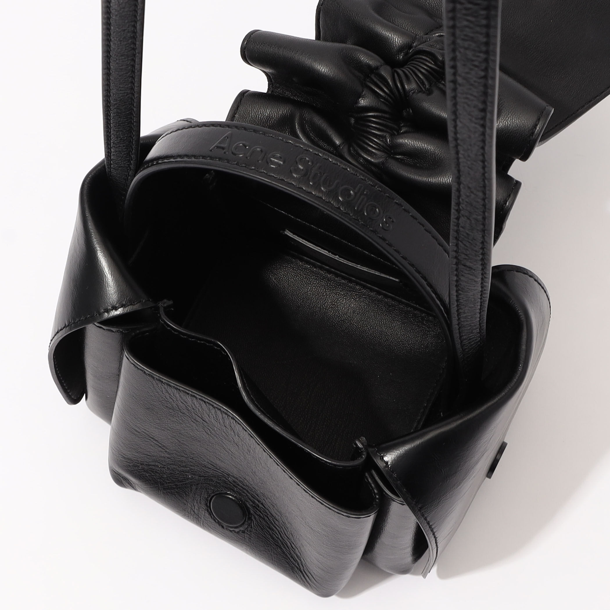 新品　未使用　ジュノ　2PM 上海ファンミーティング　キーリング　バッグ Acne Studios MULTIPOCKET MINI LUX ミニバケットバッグ