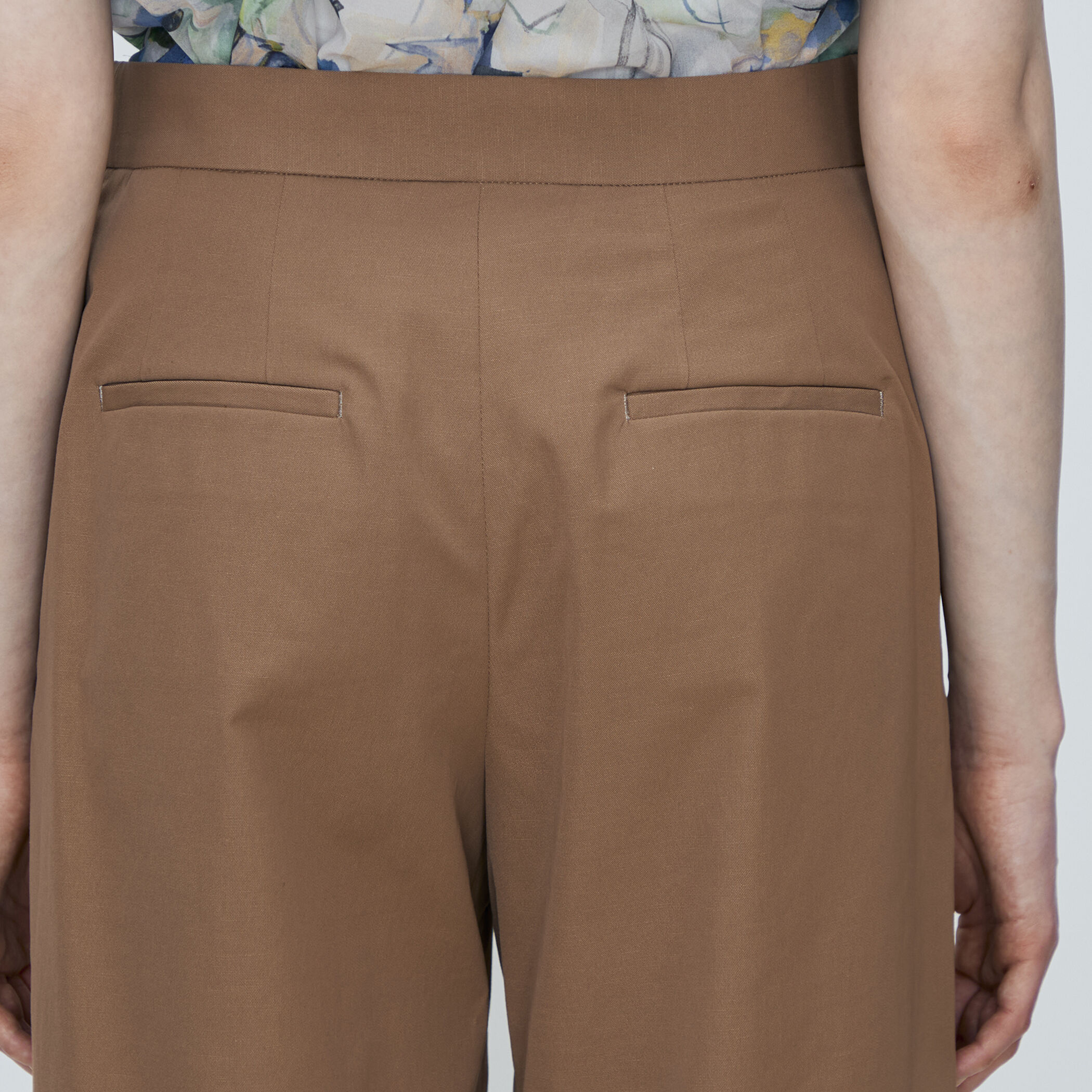 一部WEB先行予約】ドライツイル セミワイドパンツ｜トゥモローランド