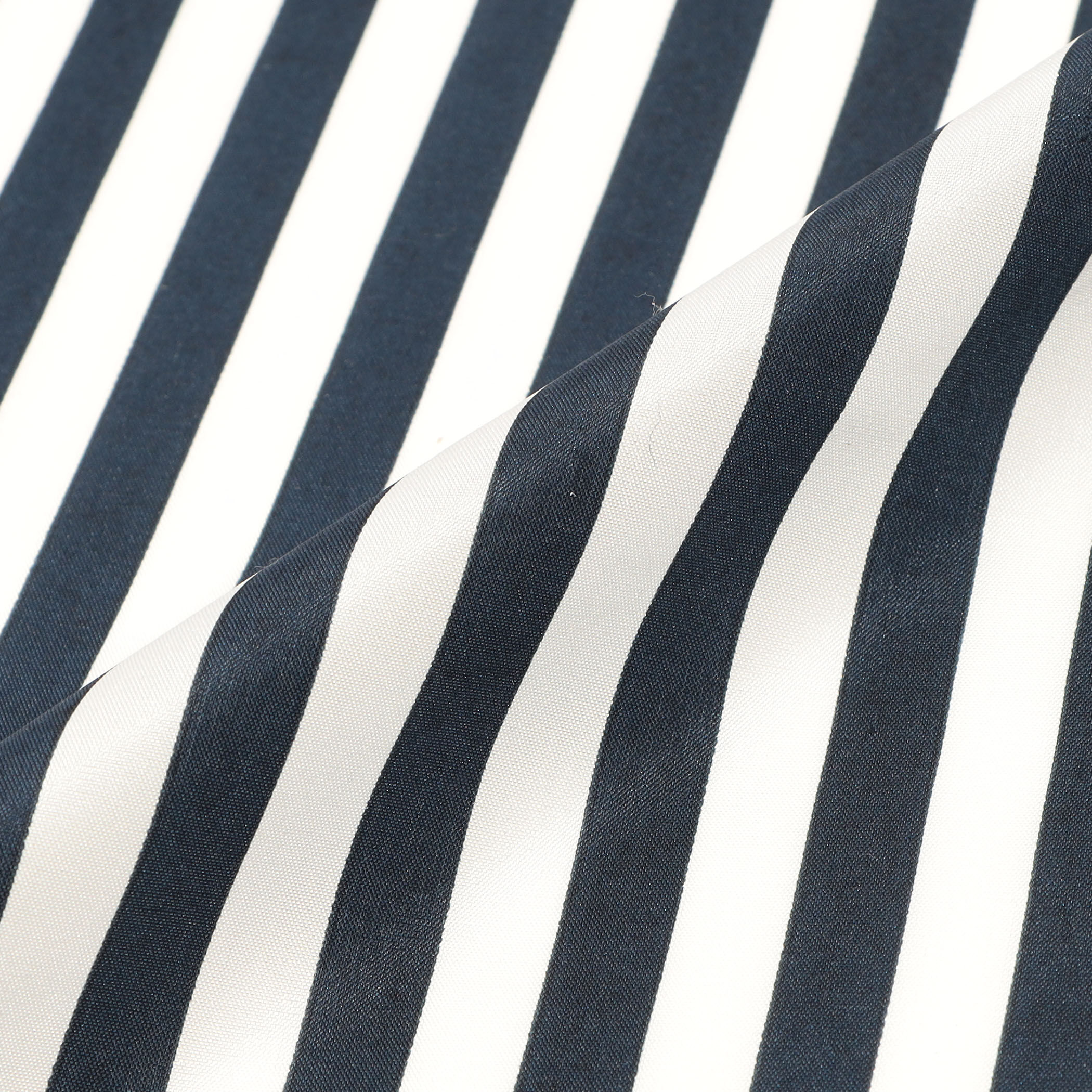 MAISON et VOYAGE 羽二重シルク ストライプ スカーフ