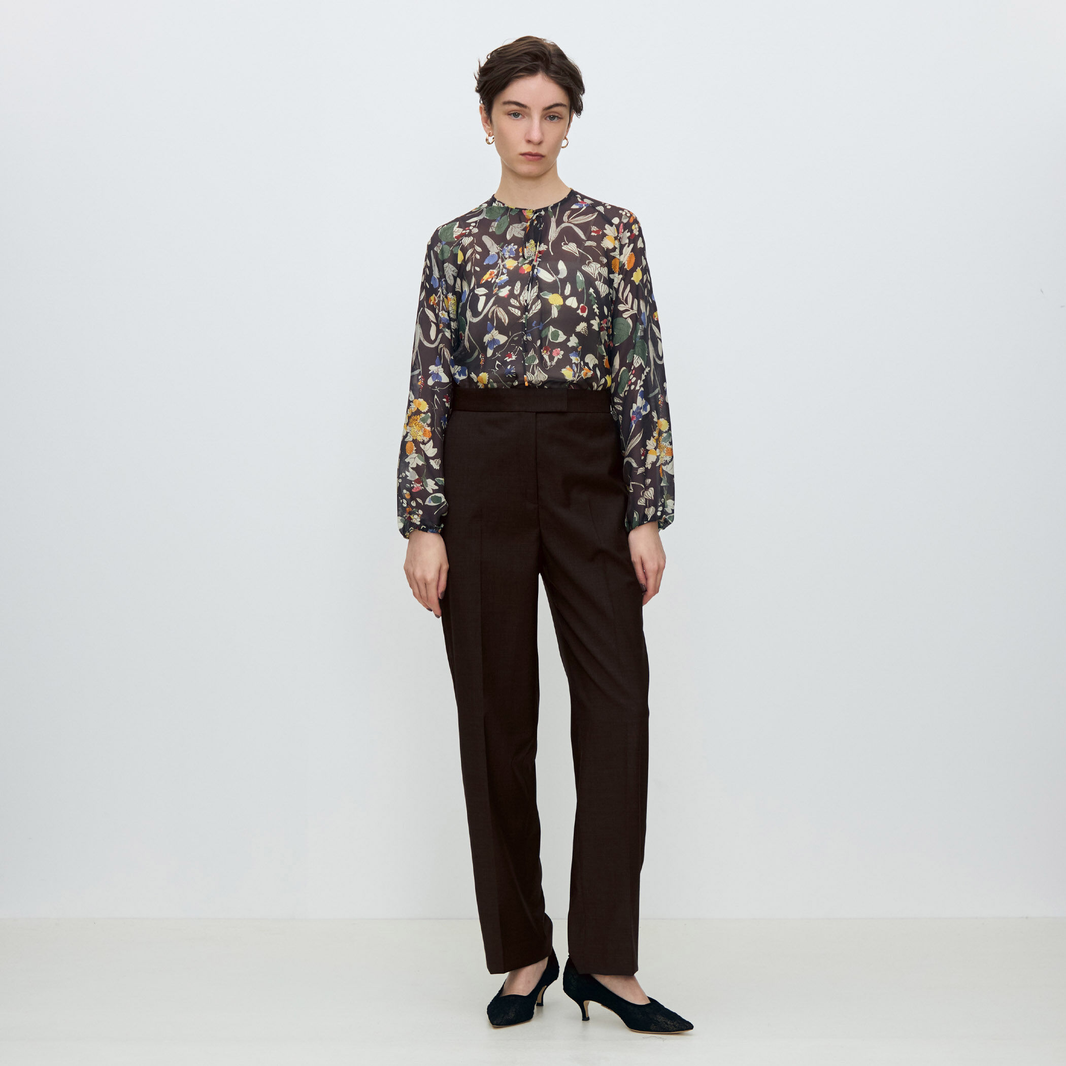 マンダフラワープリント ボウタイブラウス｜トゥモローランド 公式通販