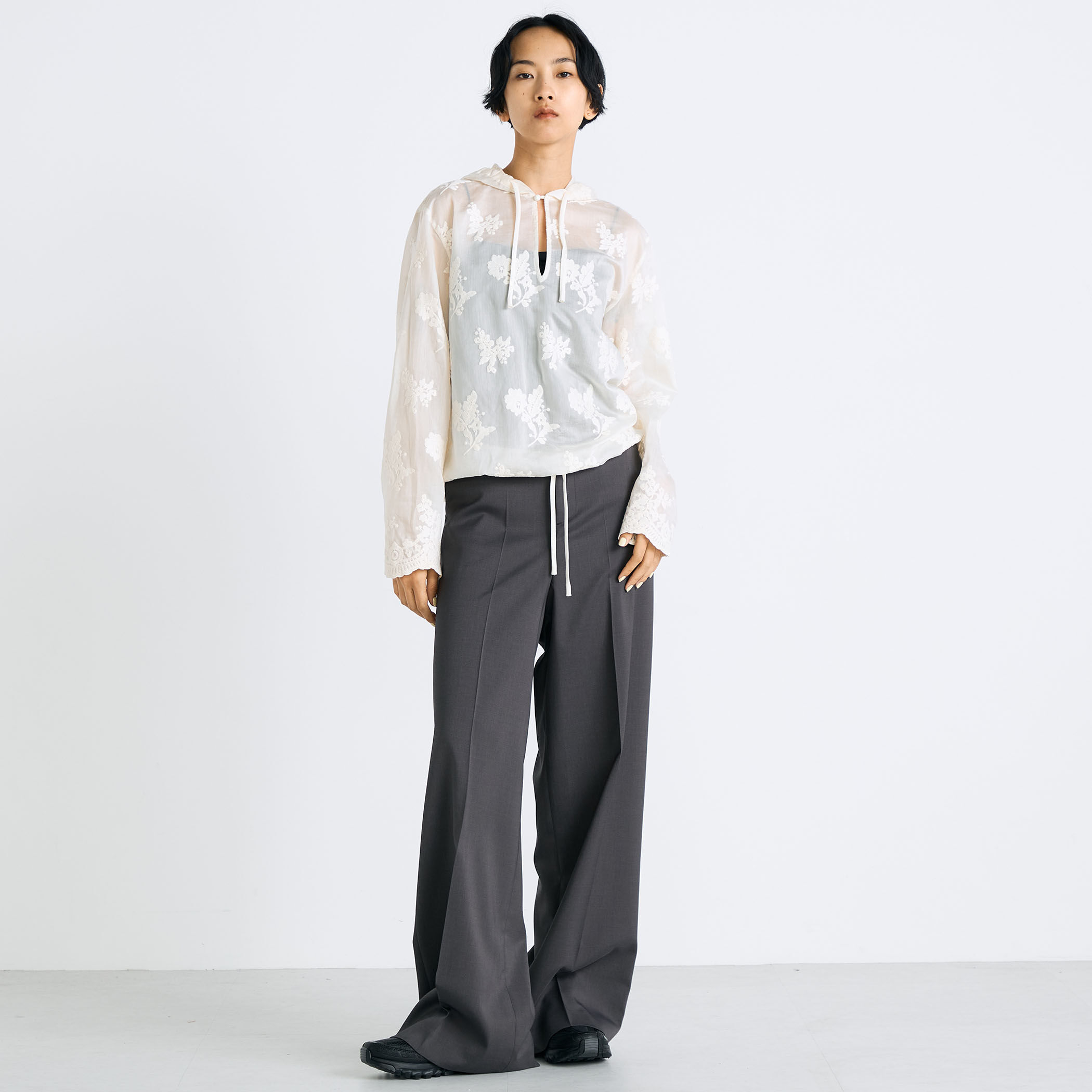 らむチャコールグレー　X S さらっと美脚。細見え2インタックハイウエストワイドスラックスパンツ