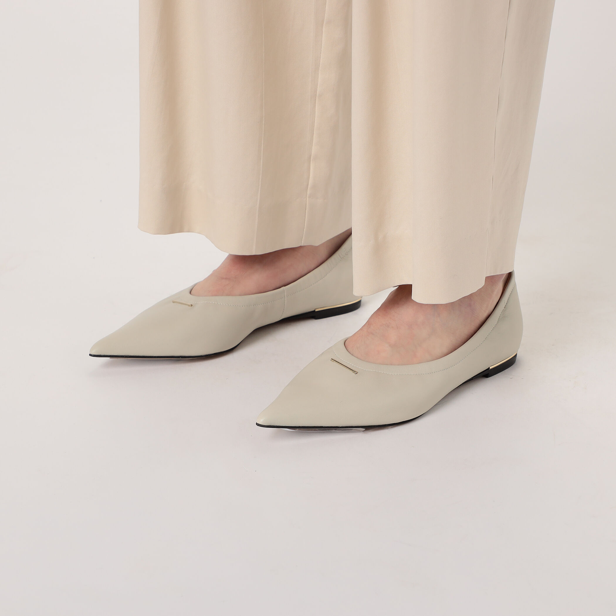 HENRI EN VARGO ALYSSA フラットシューズ｜トゥモローランド 公式サイト