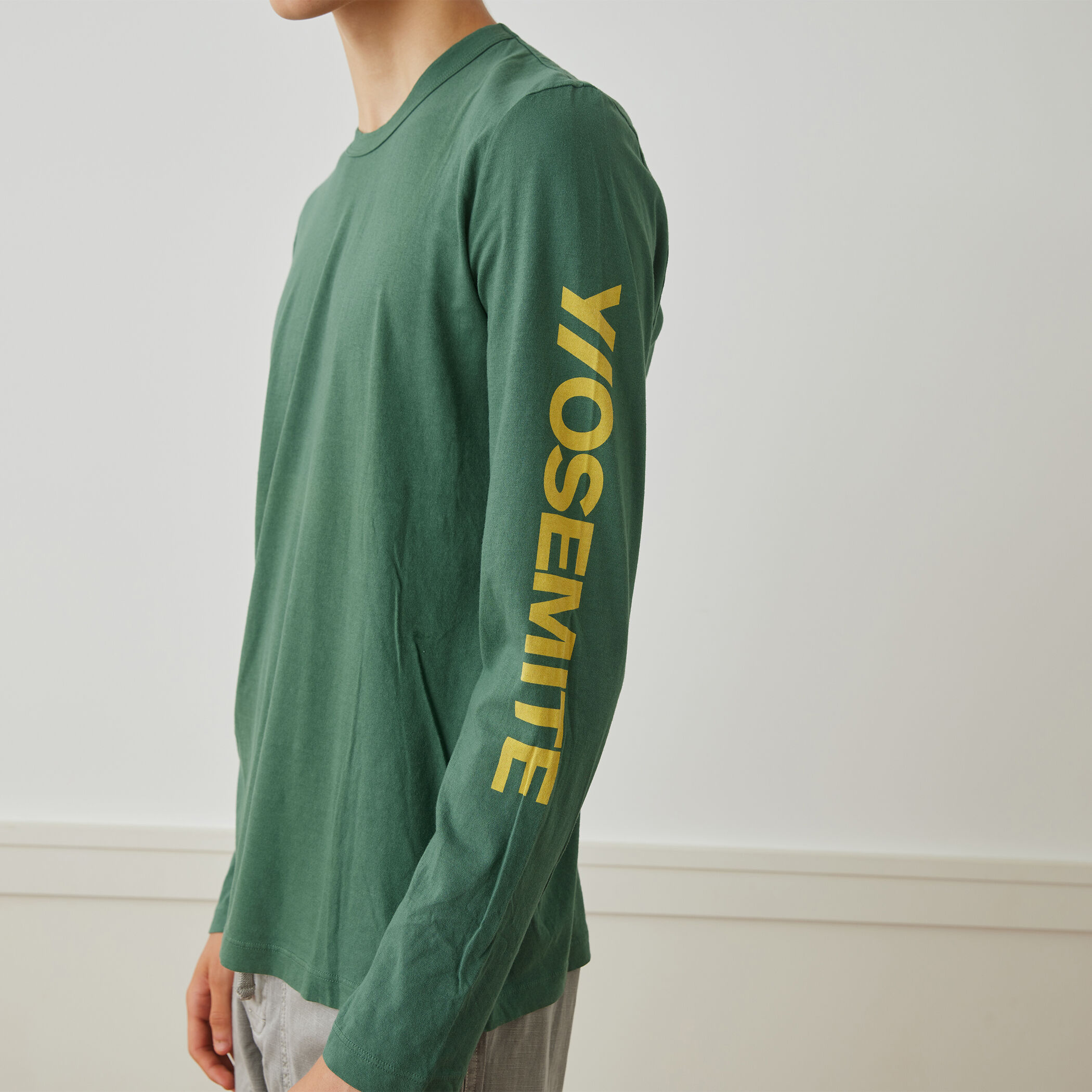 YOSEMITE グラフィックプリント ロングスリーブプルオーバー MLJ3351AM