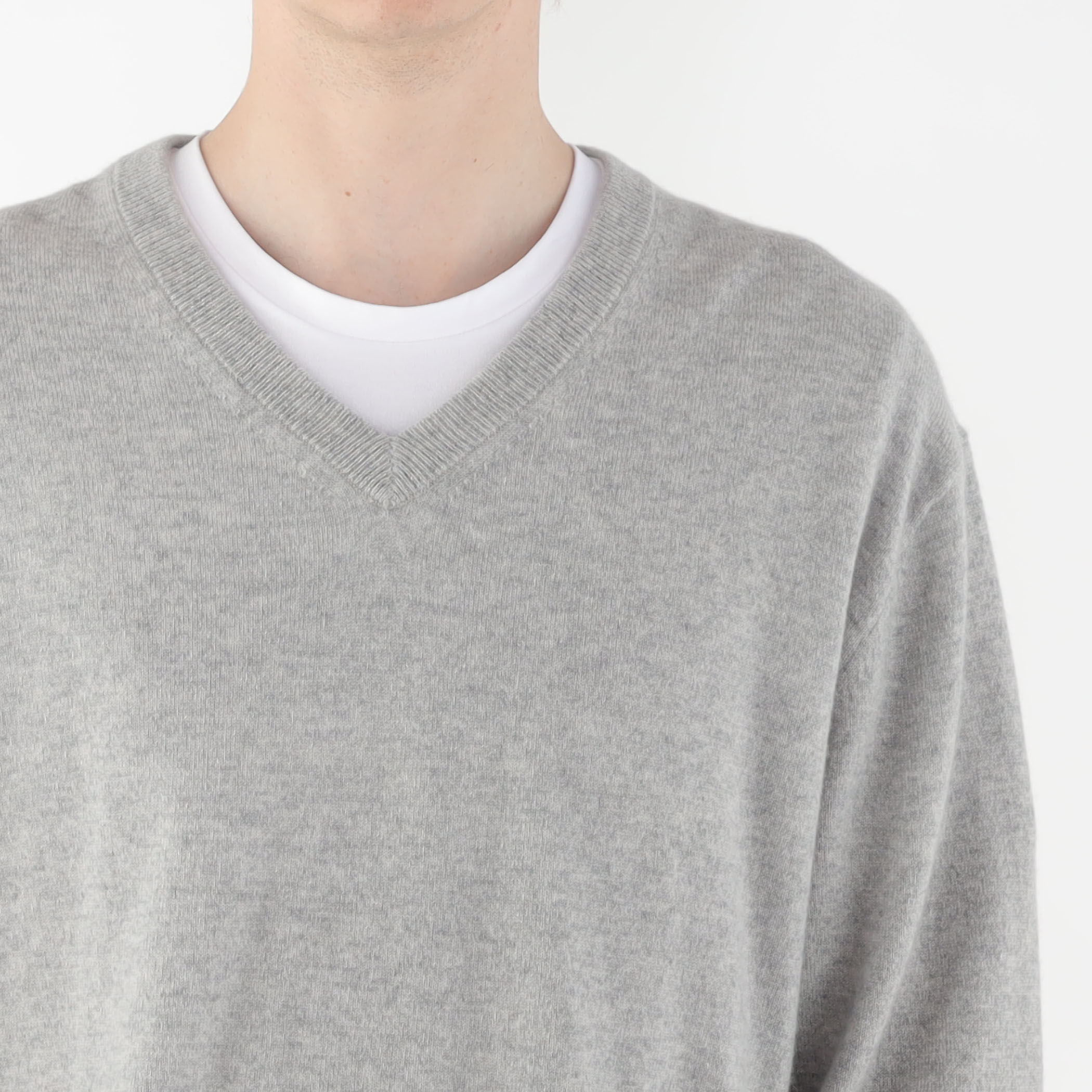 スコットランドカシミヤ Vネックプルオーバー｜トゥモローランド 公式通販