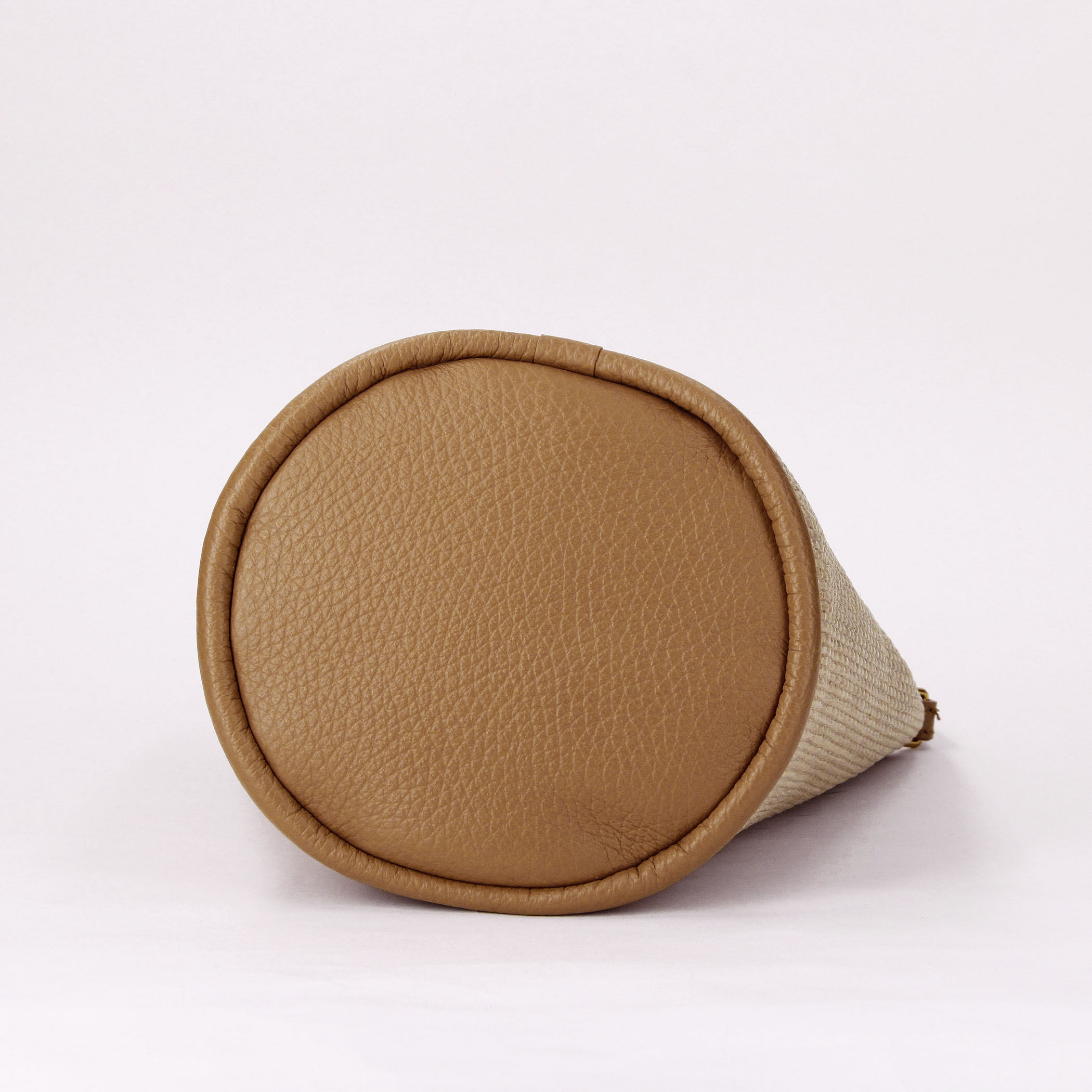 【美品】GIANNI CHIARINI トートバッグ ベージュ/ブラック GIANNI CHIARINI ESTER バスケットバッグ｜トゥモローランド