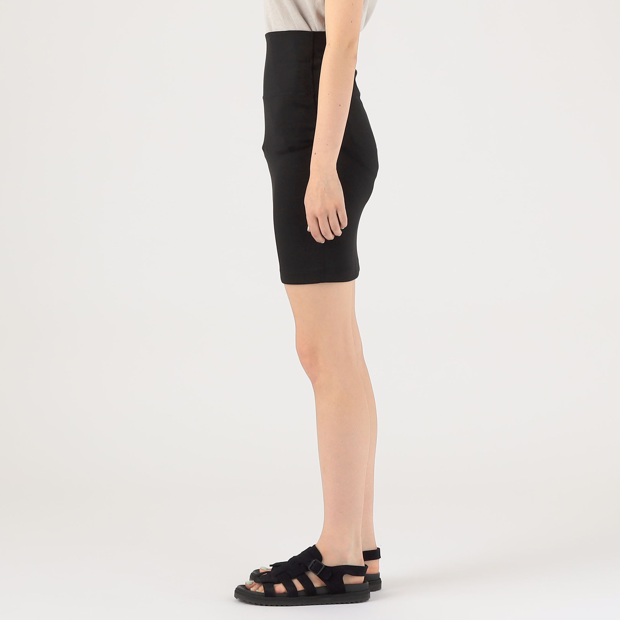 ストレッチナイロン ミニスカート WNDK5980｜トゥモローランド 公式通販