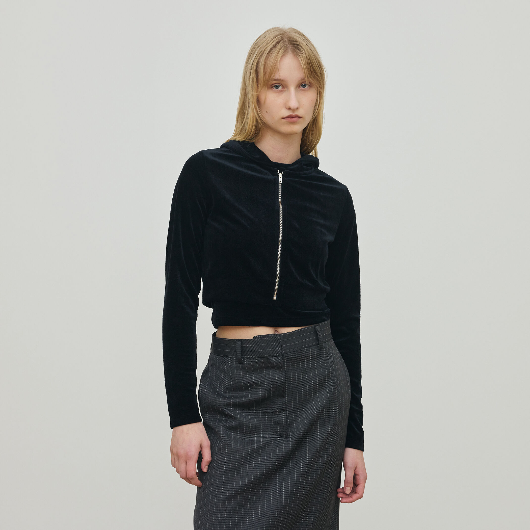 ブライトベロア フーディー｜トゥモローランド 公式通販