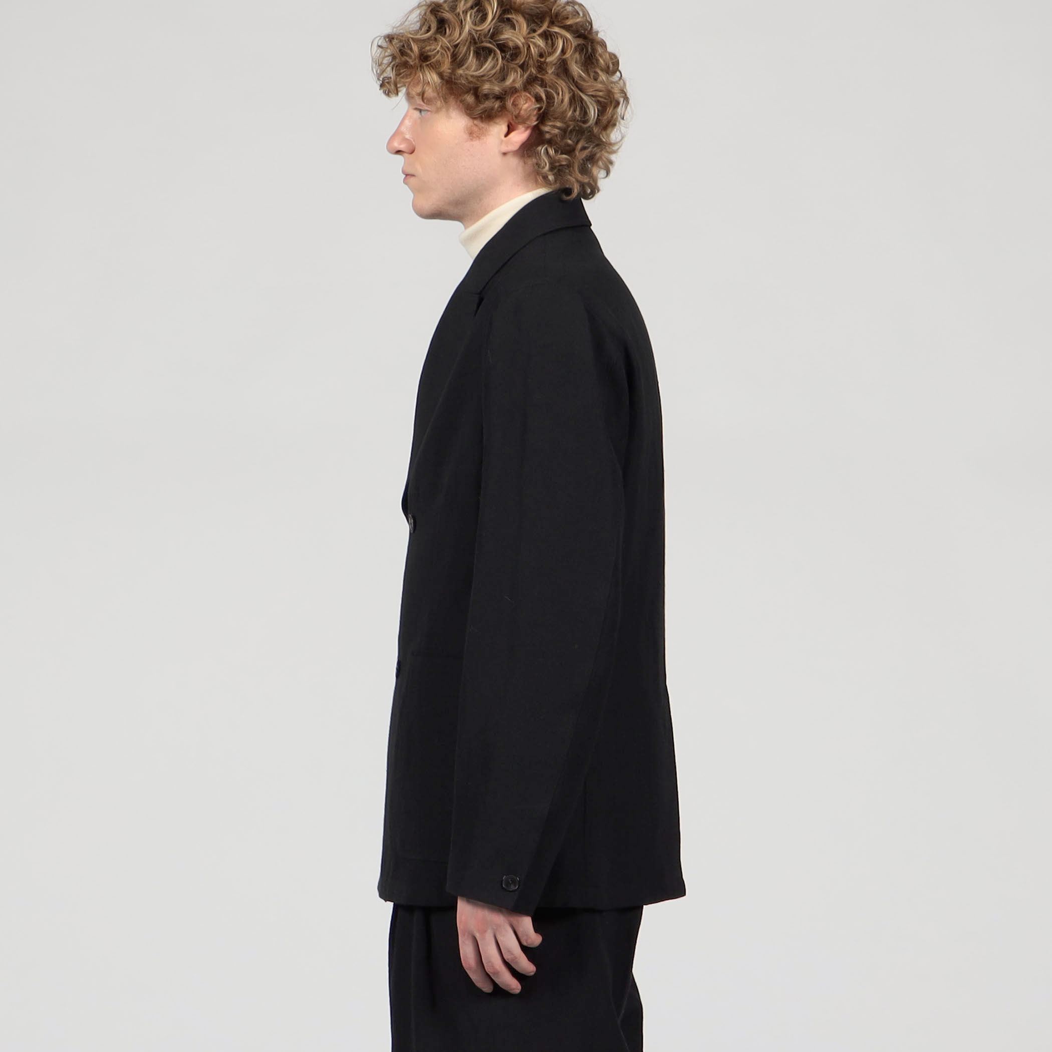 【24SS】トゥモローランド PILGRIM ウールリネン ダブルジャケット ウールリネン ダブルブレステッド4Bジャケット | TOMORROWLAND