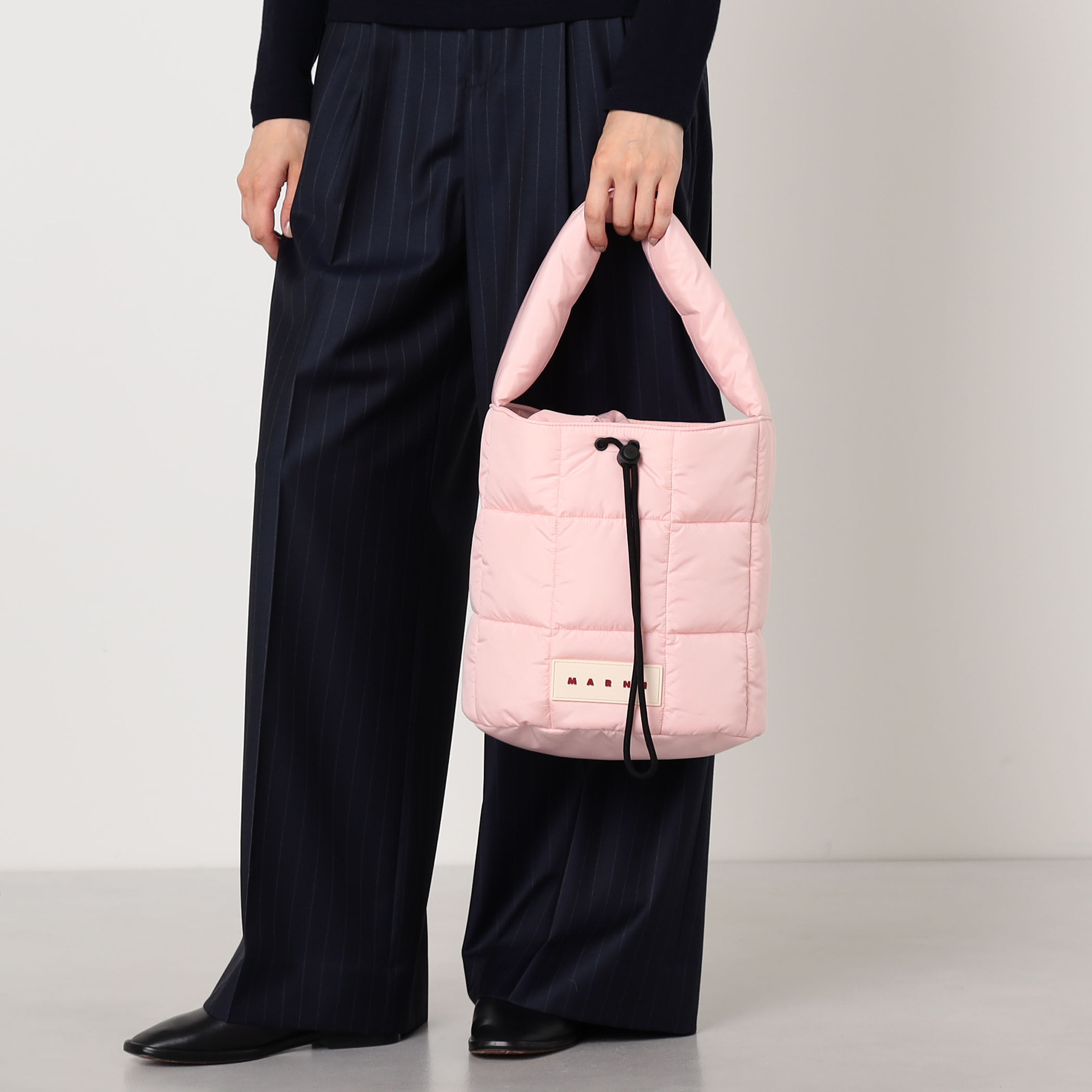 MARNI BUCKET ピンク Puff バケットバッグ｜トゥモローランド 公式サイト
