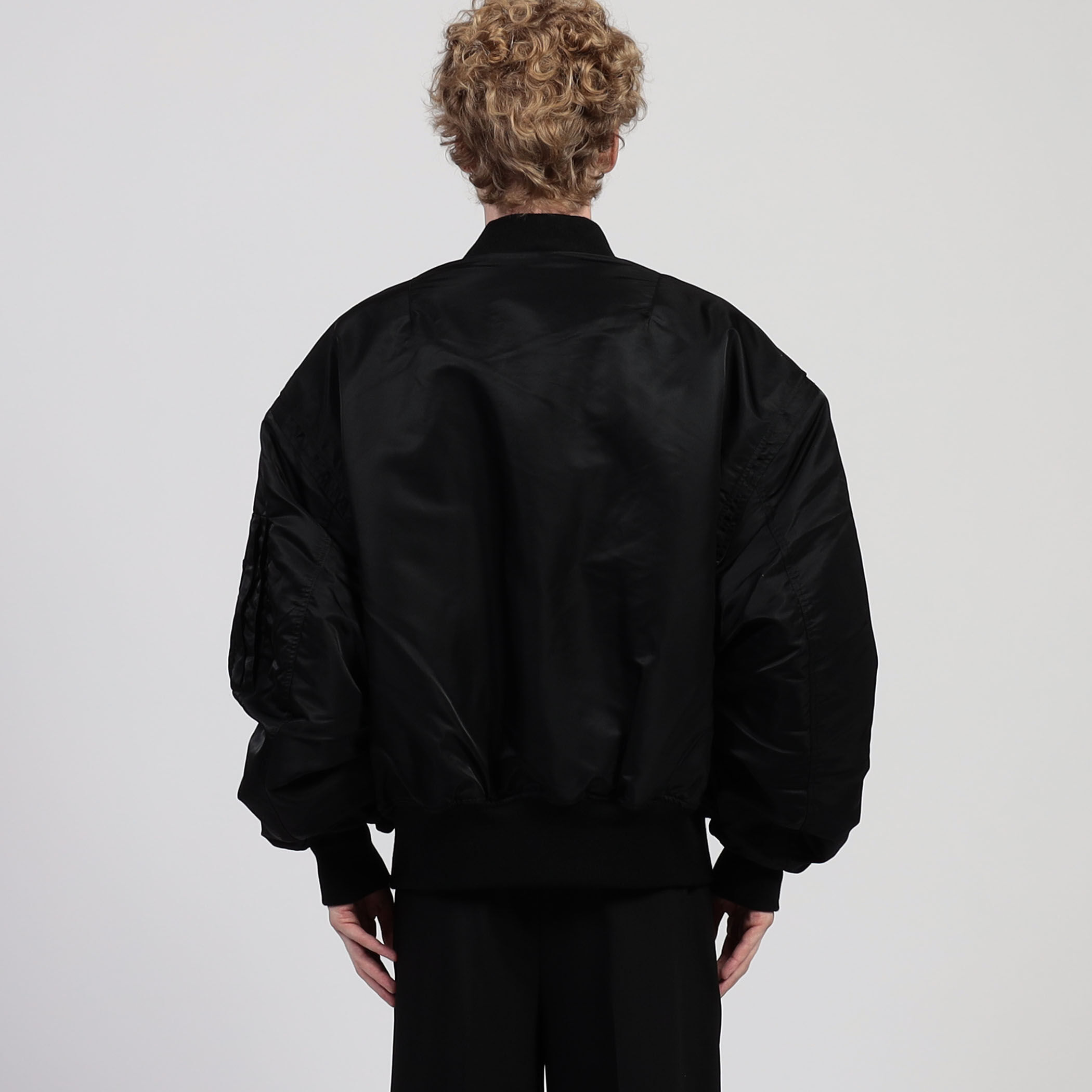 □entire studios BROAD ボンバージャケット｜トゥモローランド 公式通販