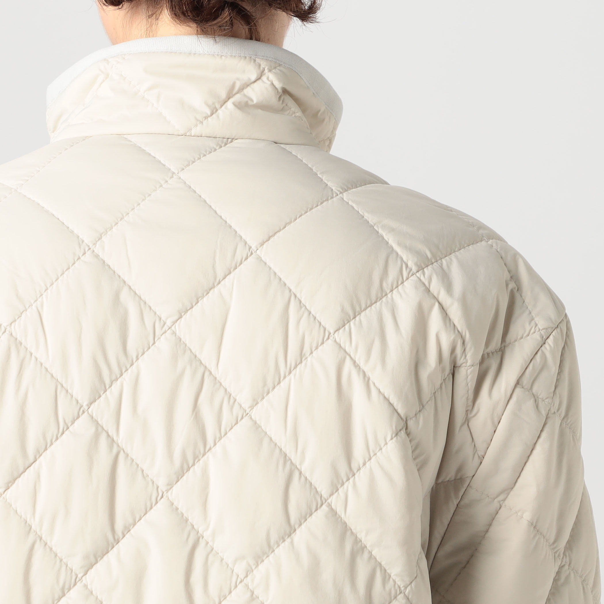 【専用】新品キルティング ジャケット#ベージュ ダイヤモンドキルティングジャケット WWRN2561｜トゥモローランド 公式通販