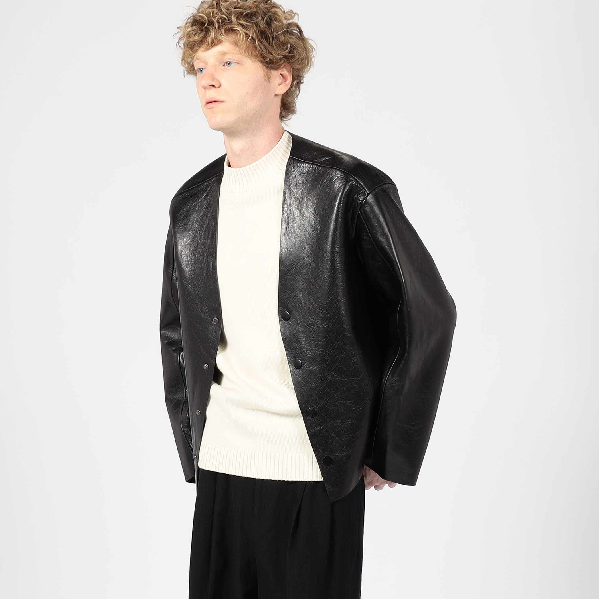 □entire studios ミニマル レザージャケット｜トゥモローランド 公式通販