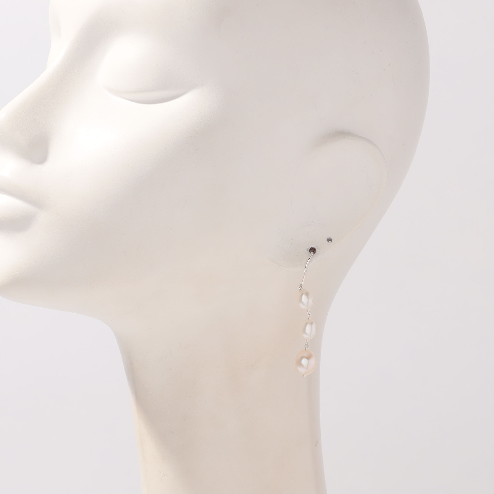 別注】Rieuk PEARL ピアス｜トゥモローランド 公式サイト