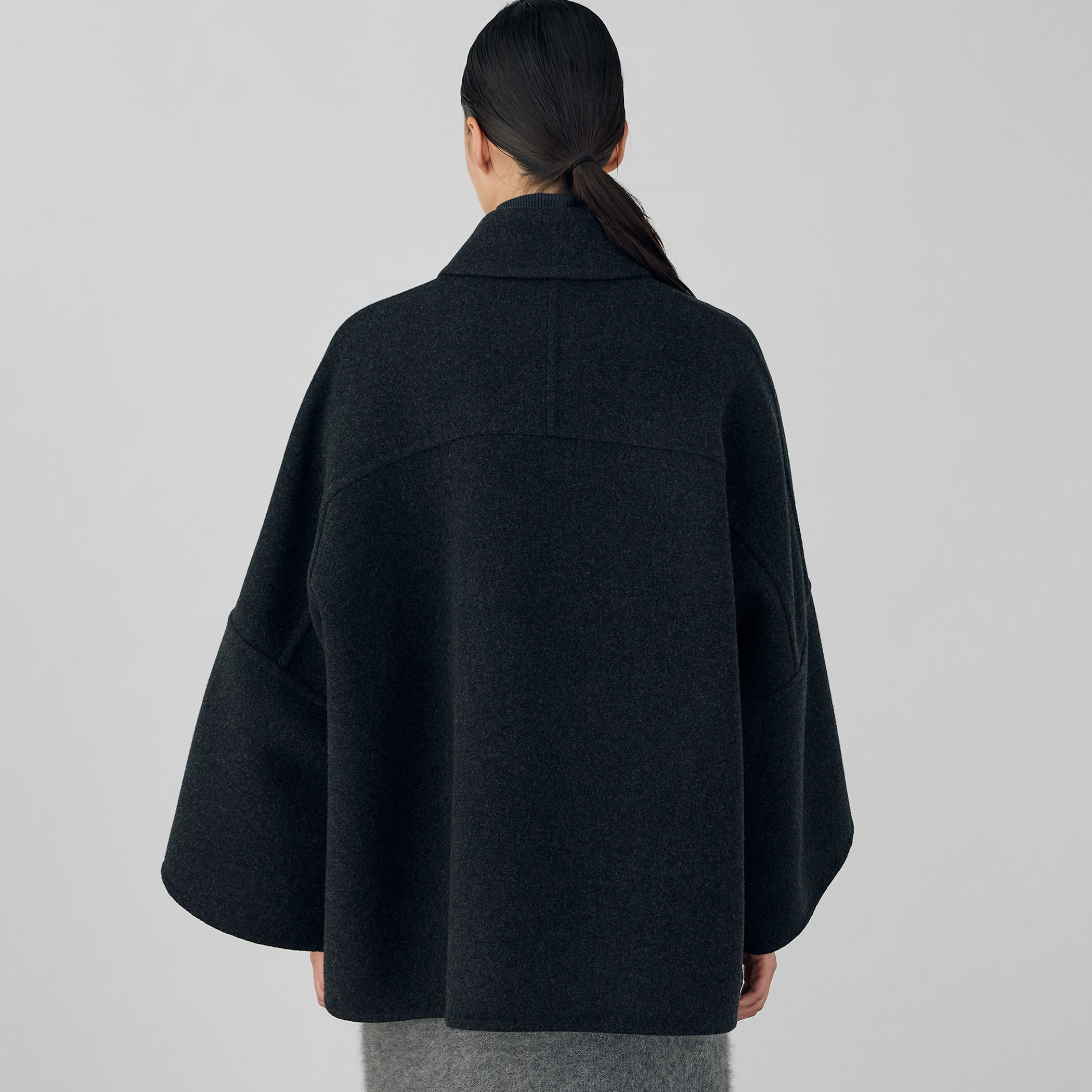 ウールモッサ ステンカラーミディコート｜トゥモローランド 公式通販