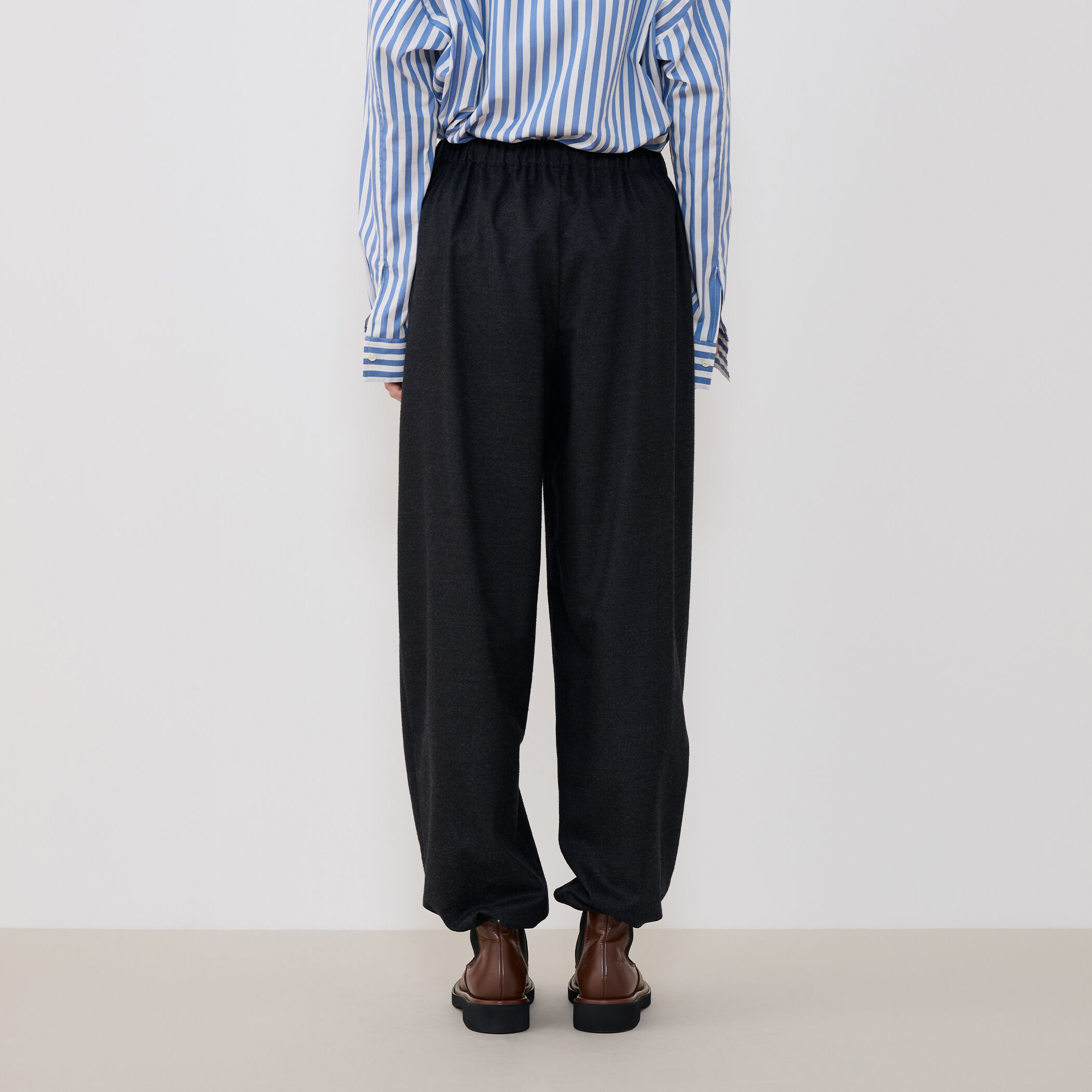 ■専用■美品 トゥモローランド ギャルリーヴィー 2,6万円 ベルテッドパンツ □専用□美品 トゥモローランド ギャルリーヴィー 2,6万円