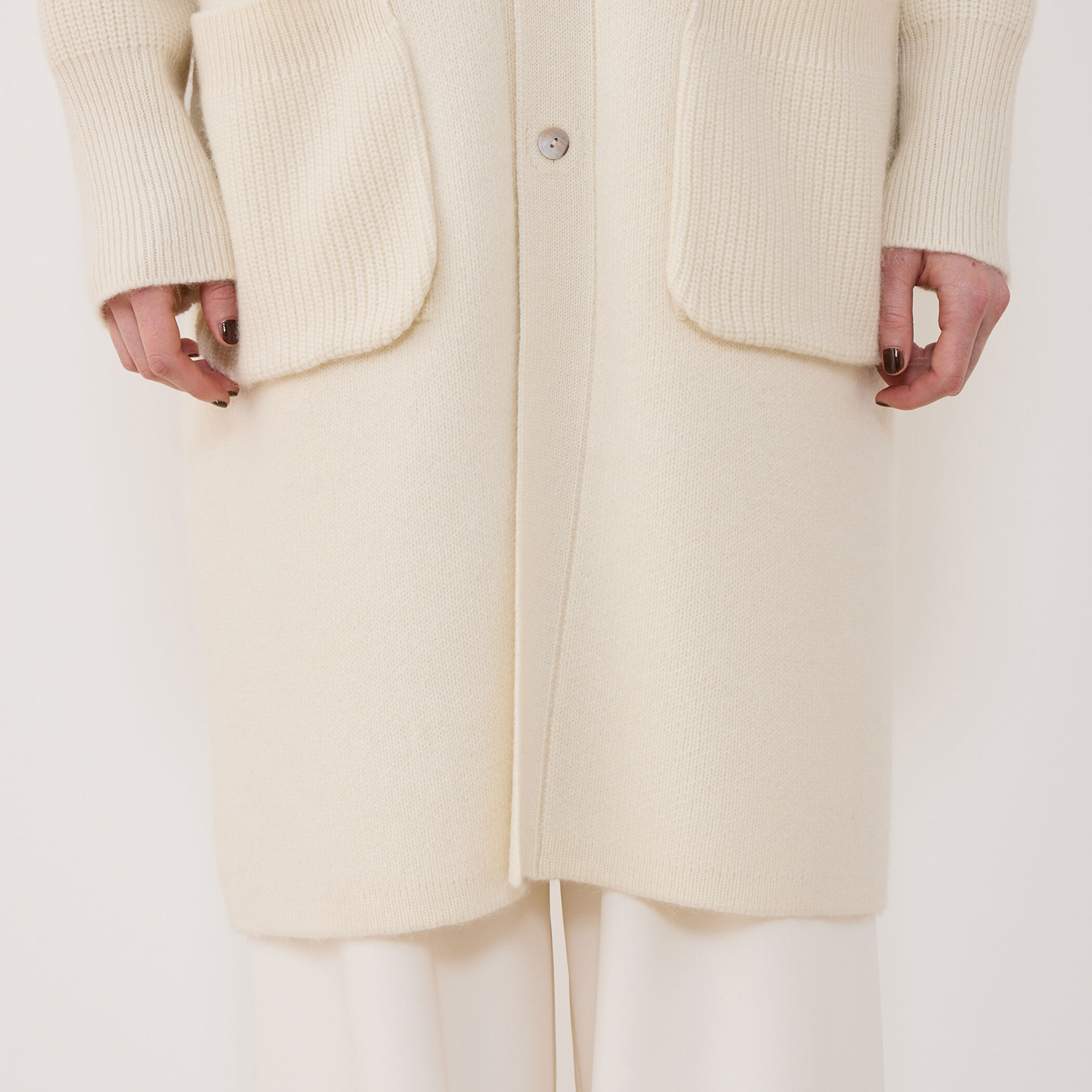 モンゴルカシミヤ スタンドカラーコート｜トゥモローランド 公式通販